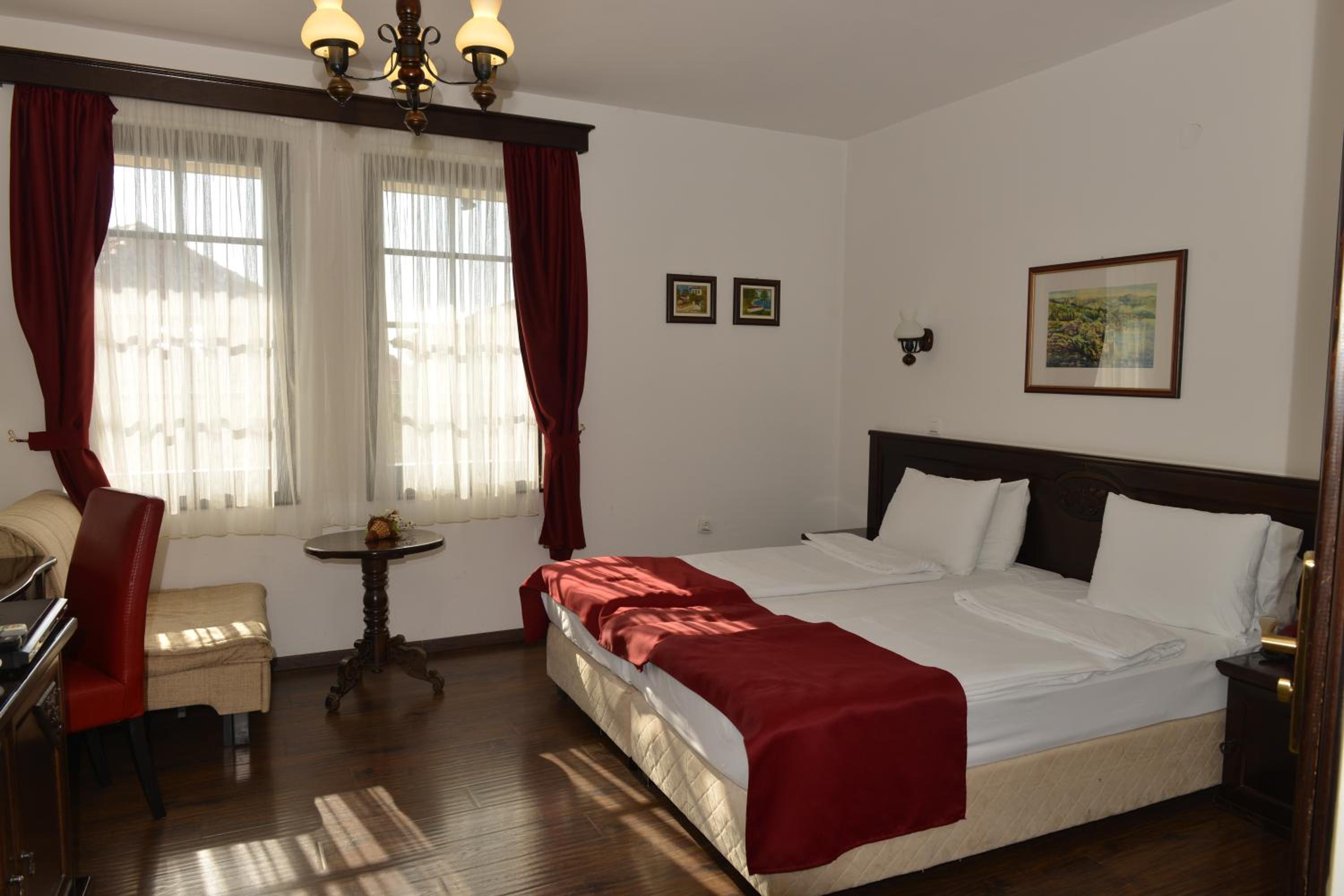 Deluxe Double Room - Photo 1