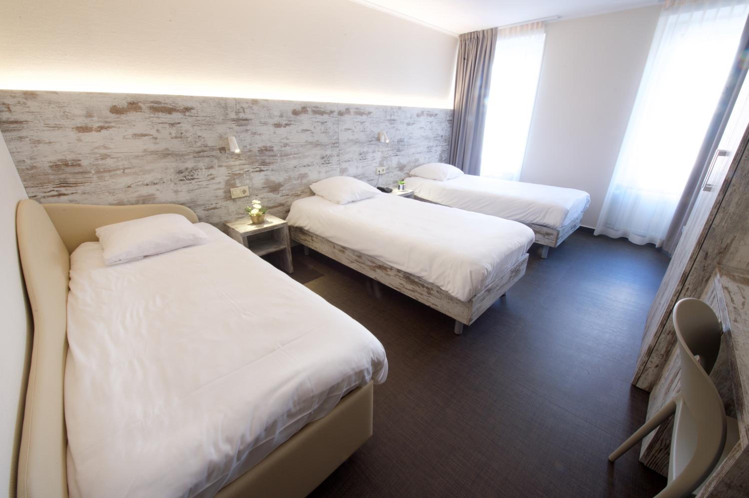 Standard Triple Room photo 2