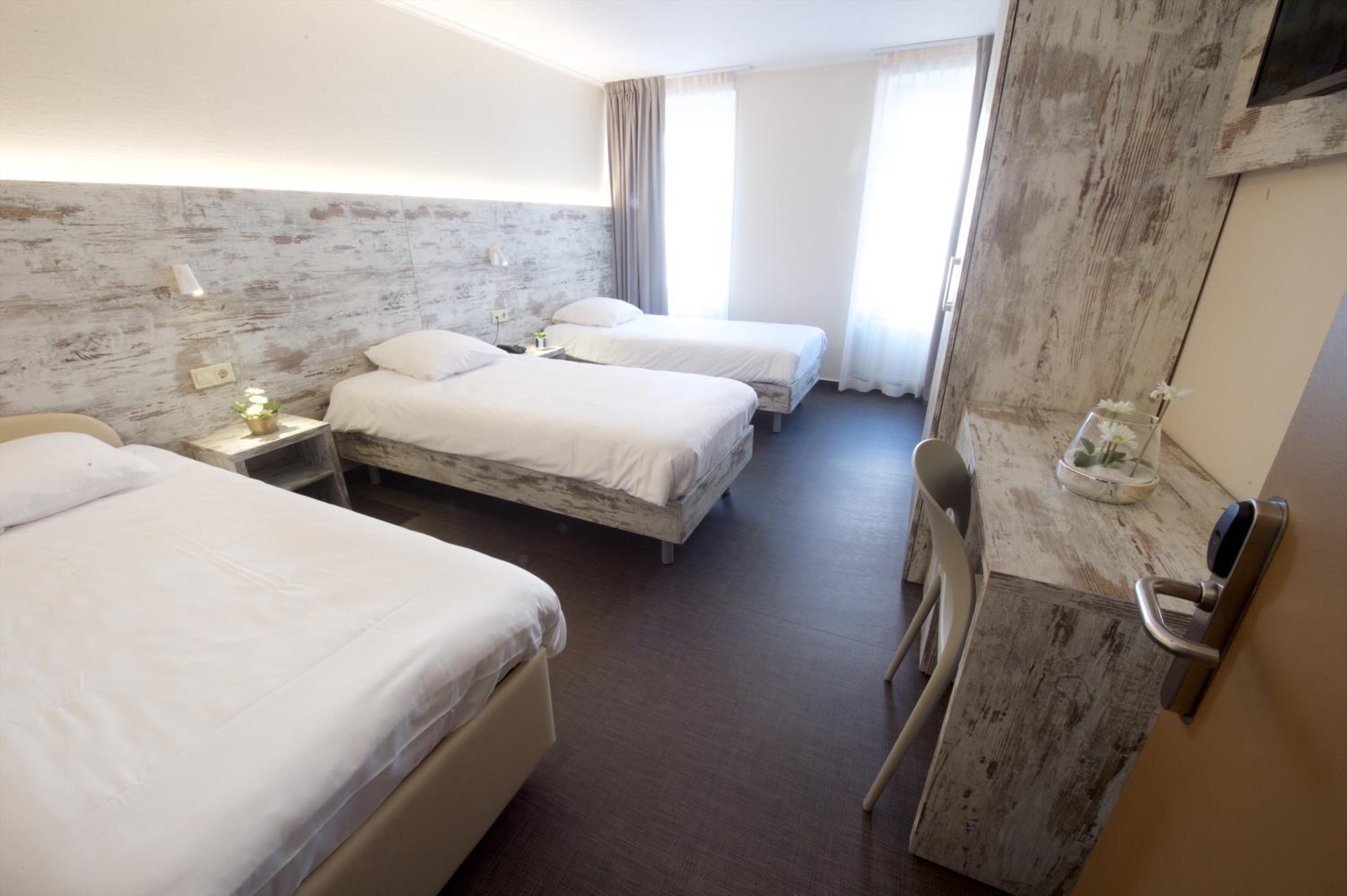 Standard Triple Room photo 3