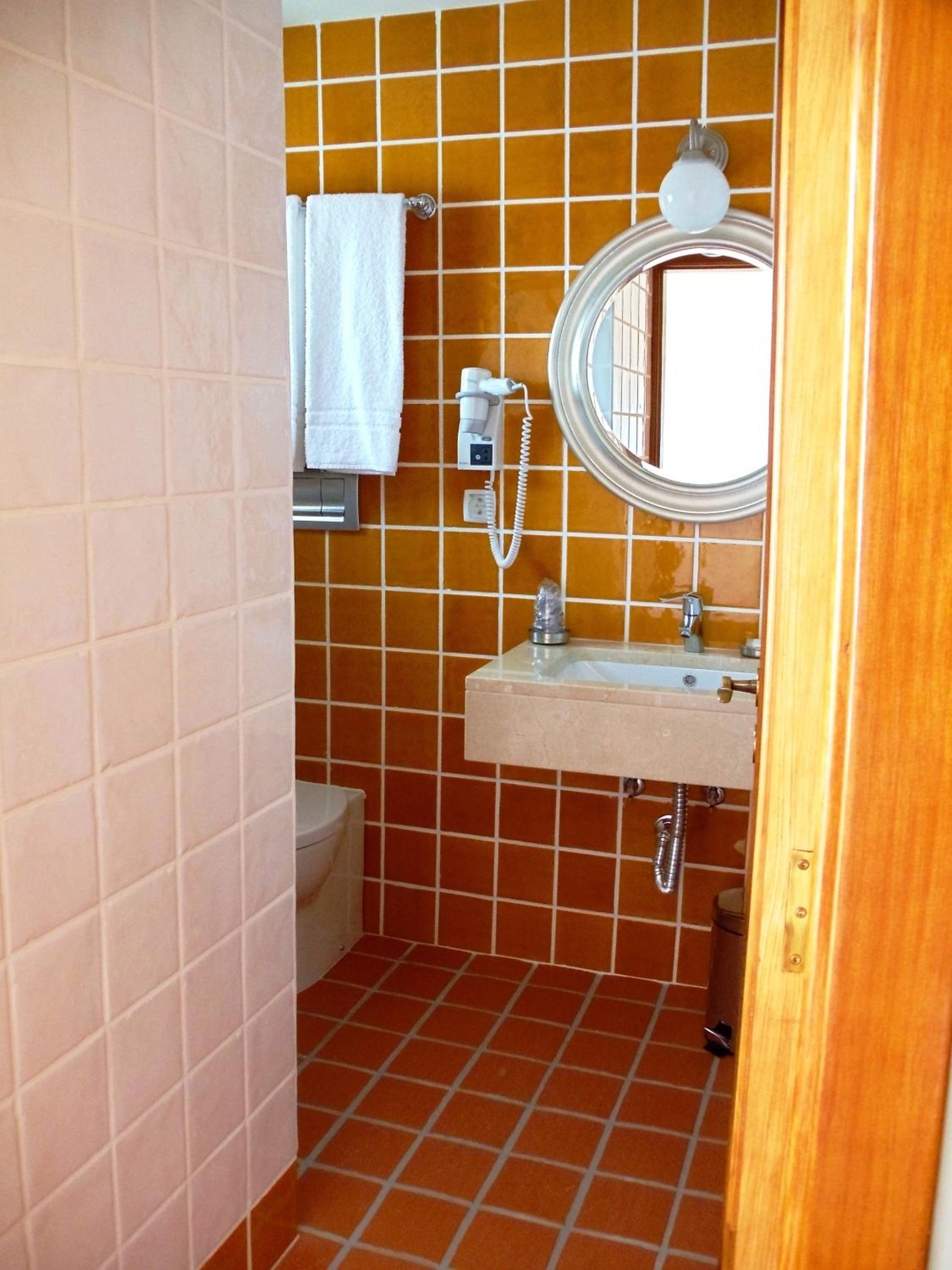 Double Room - Photo 4