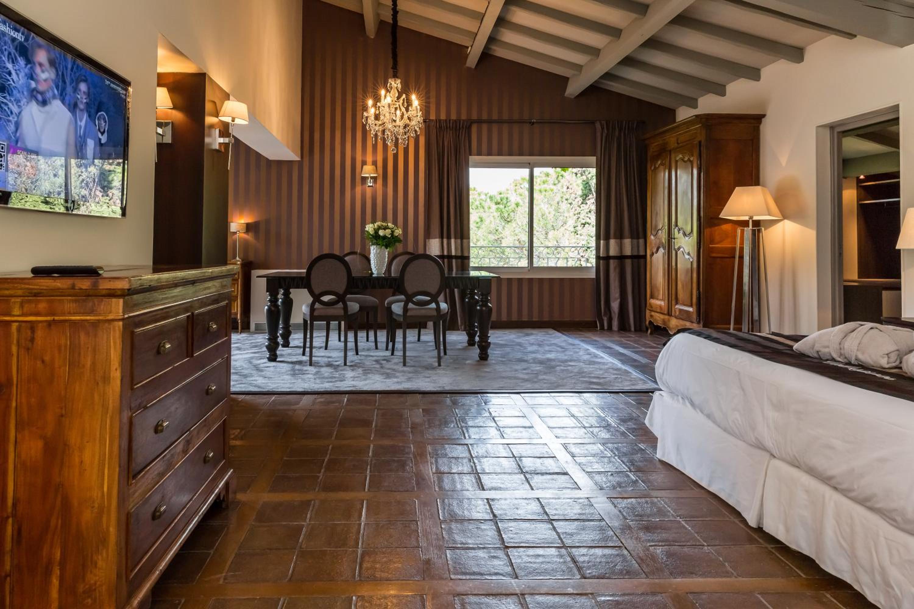 Suite avec Piscine Privée Suite avec Piscine Privée