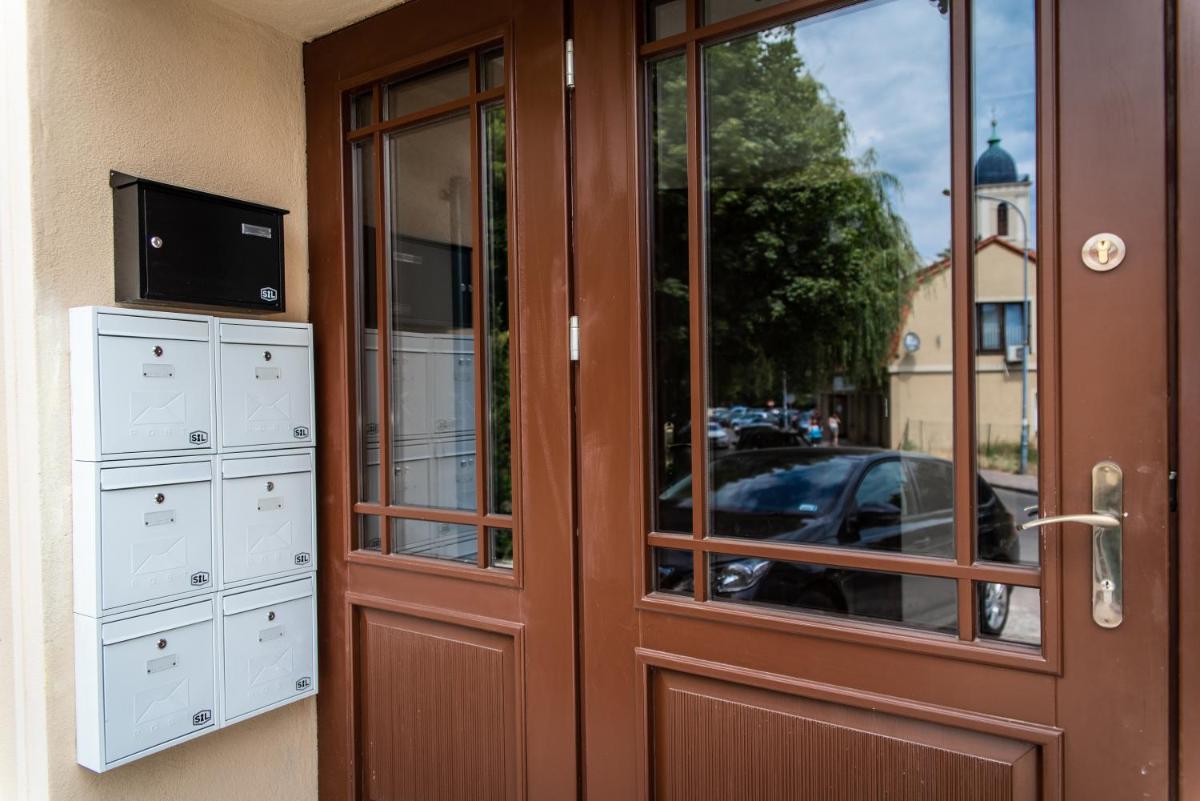 Studio Apartment - Photo 38