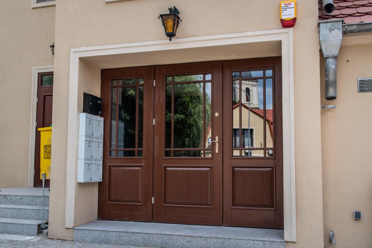 Studio Apartment - Photo 35