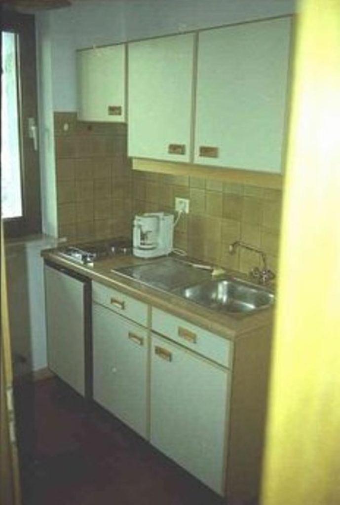 Studio with Balcony (2 Adults) photo 3