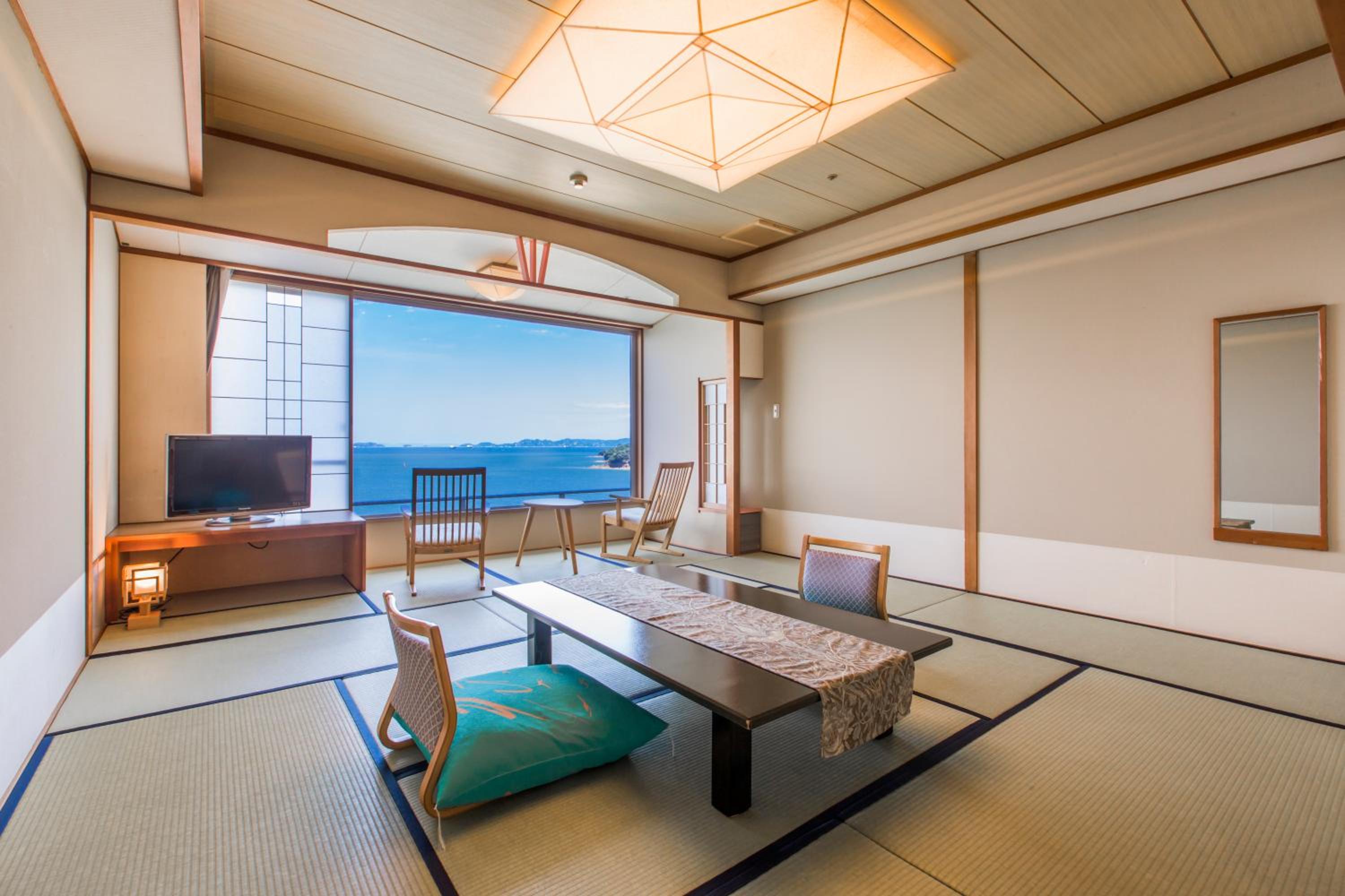 Japanese-Style Room with Ocean View photo 2