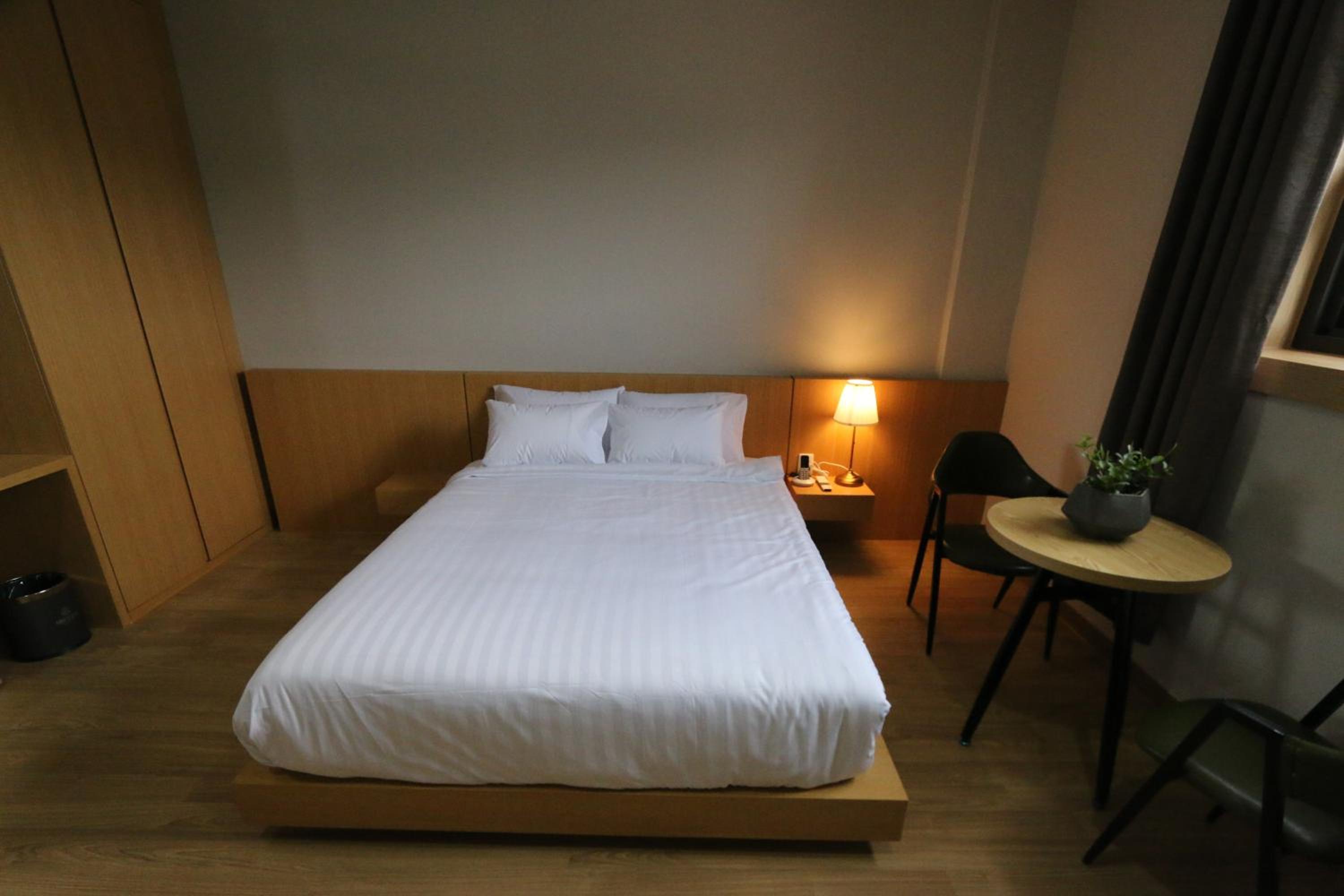 Standard Double Room - Photo 4