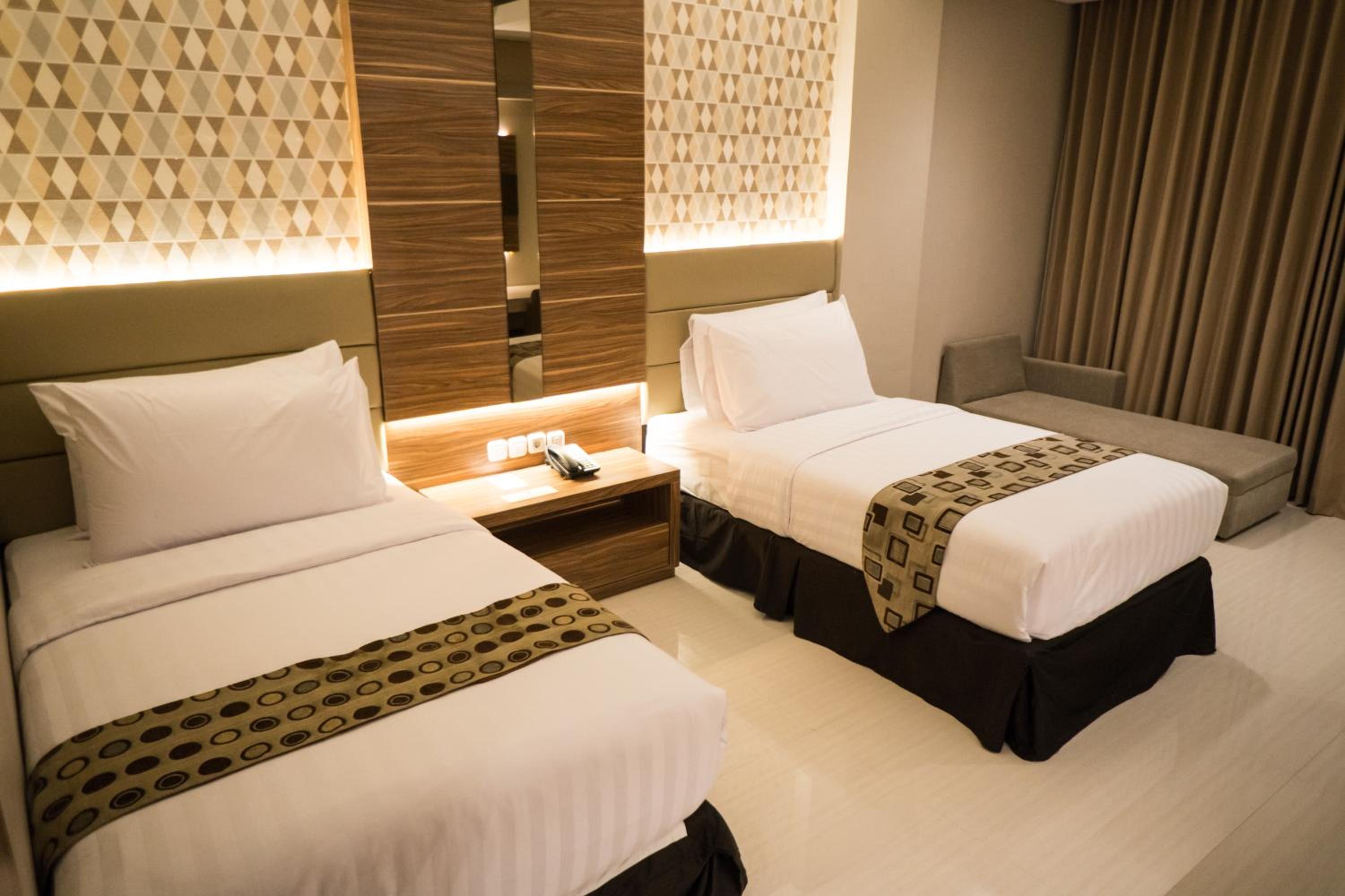 Deluxe Double or Twin Room - Photo 1