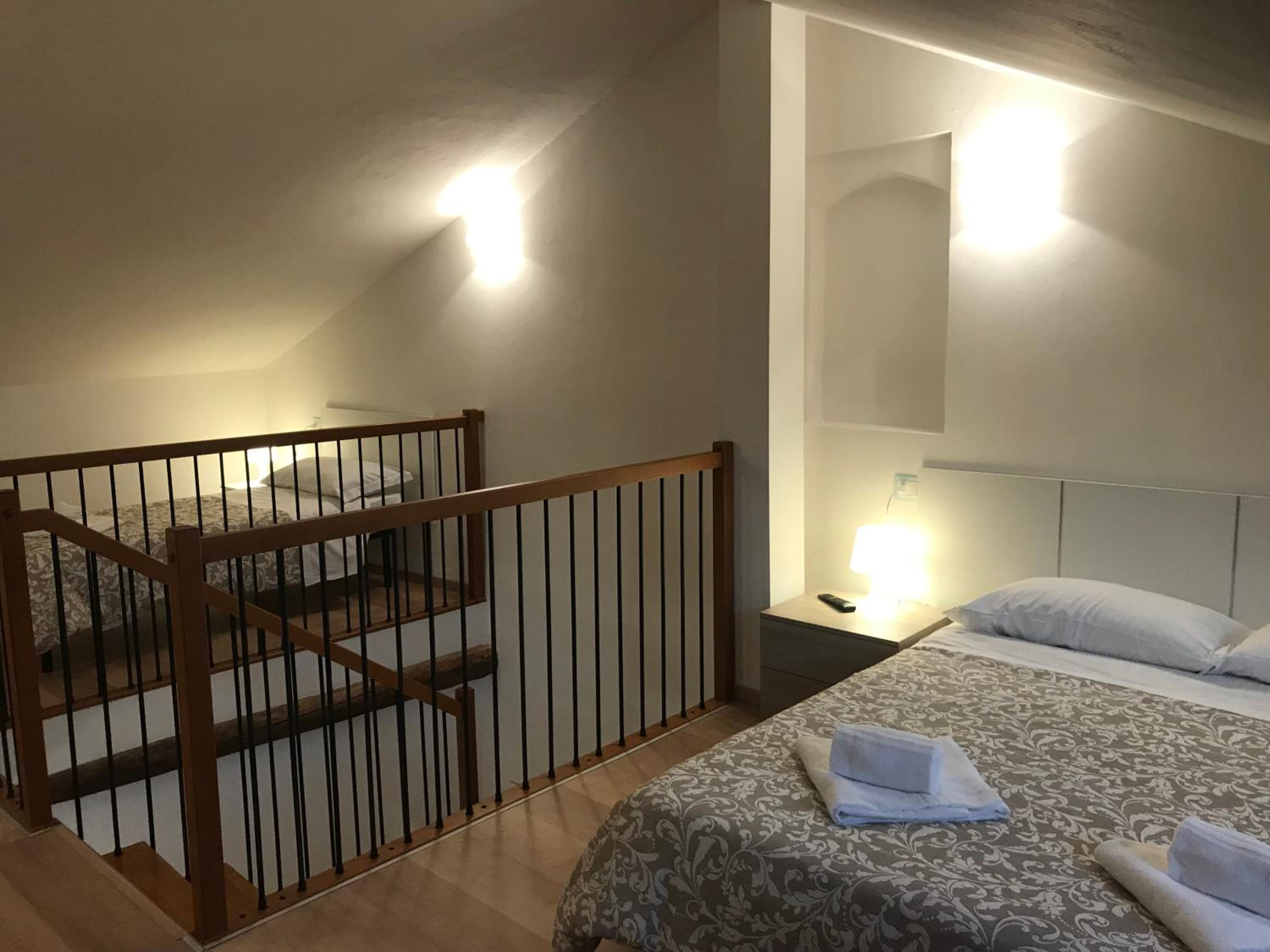 Two-Bedroom Apartment - Photo 8