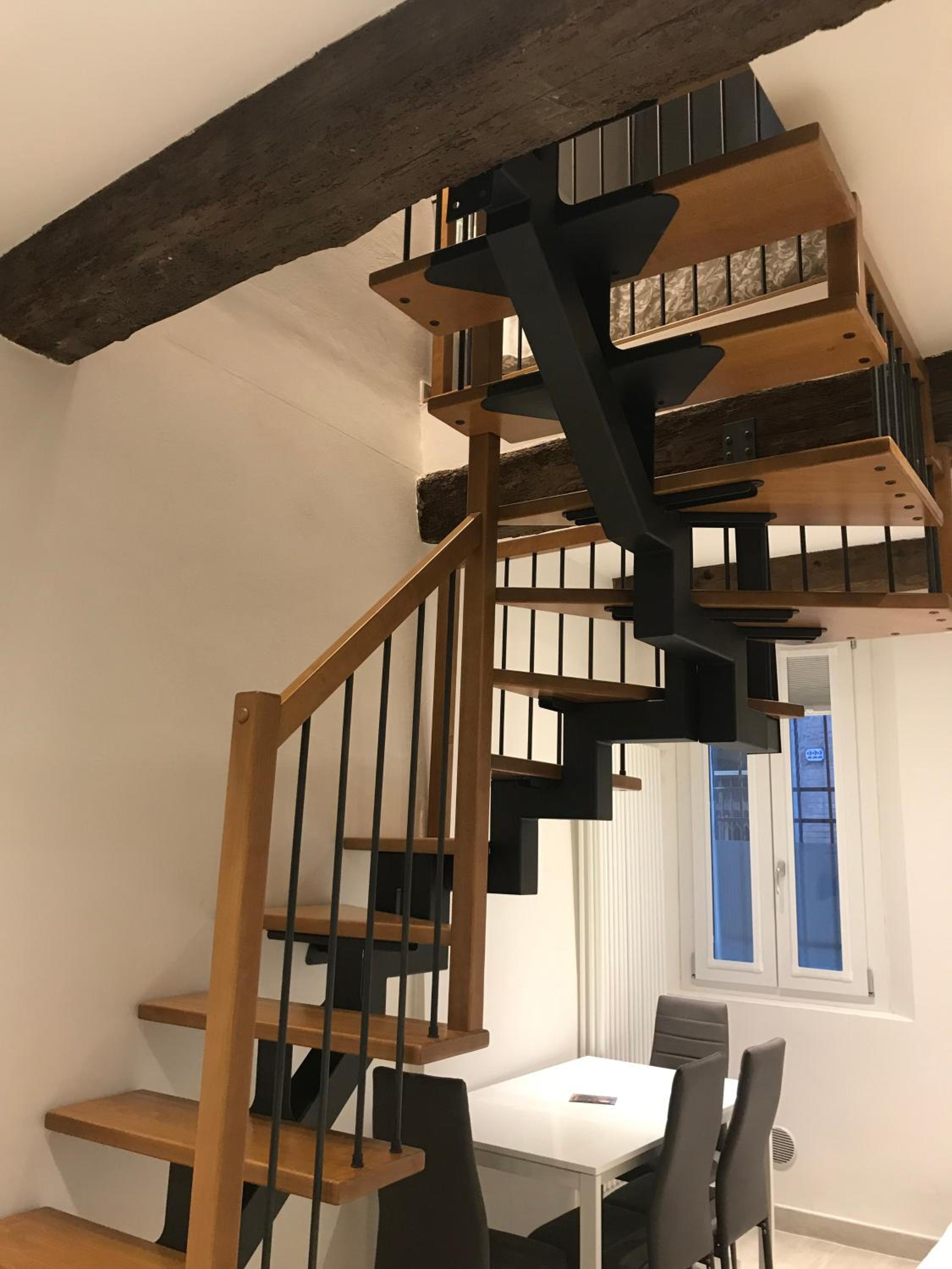 One-Bedroom Apartment - Photo 8