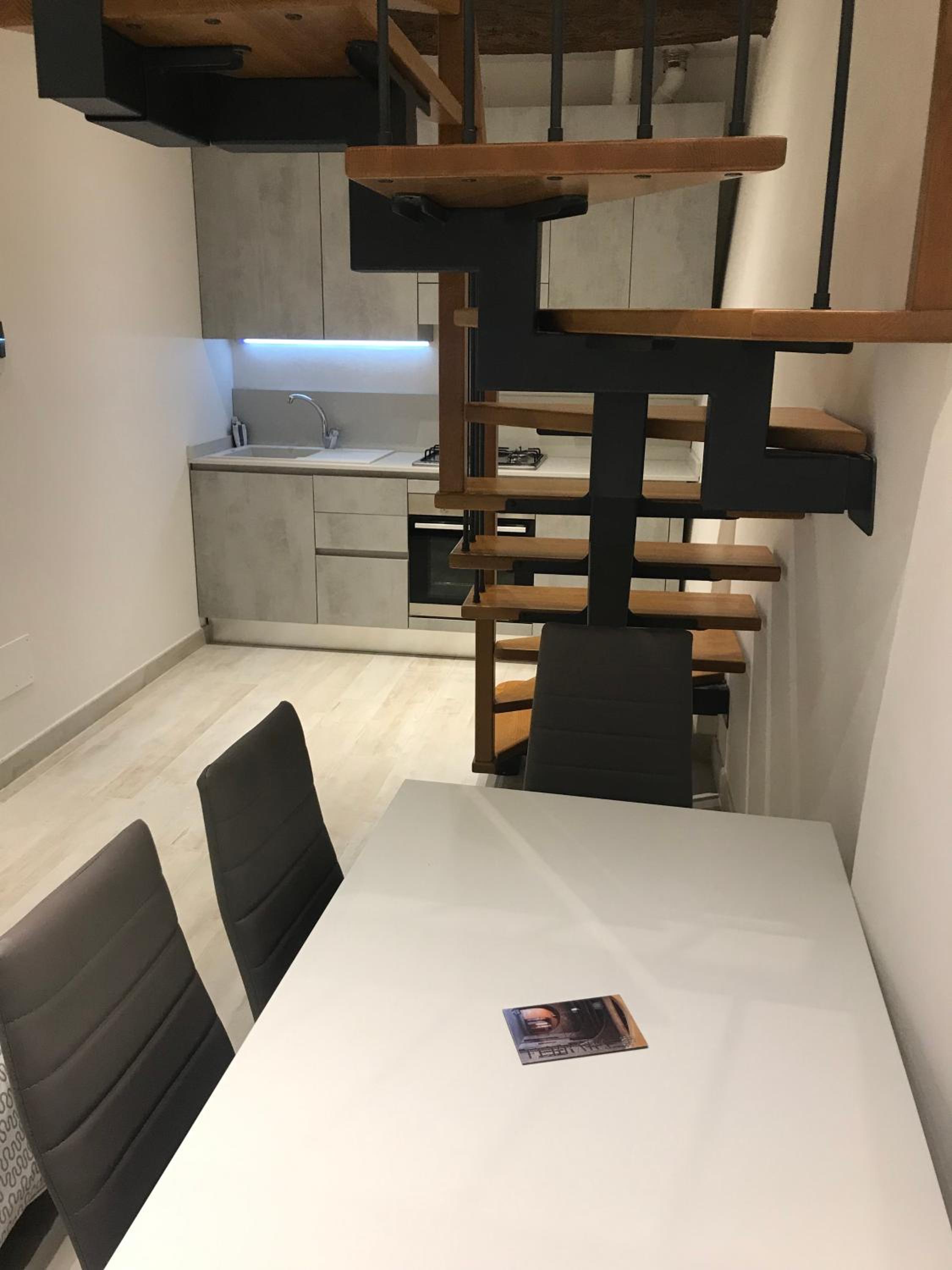 One-Bedroom Apartment - Photo 4
