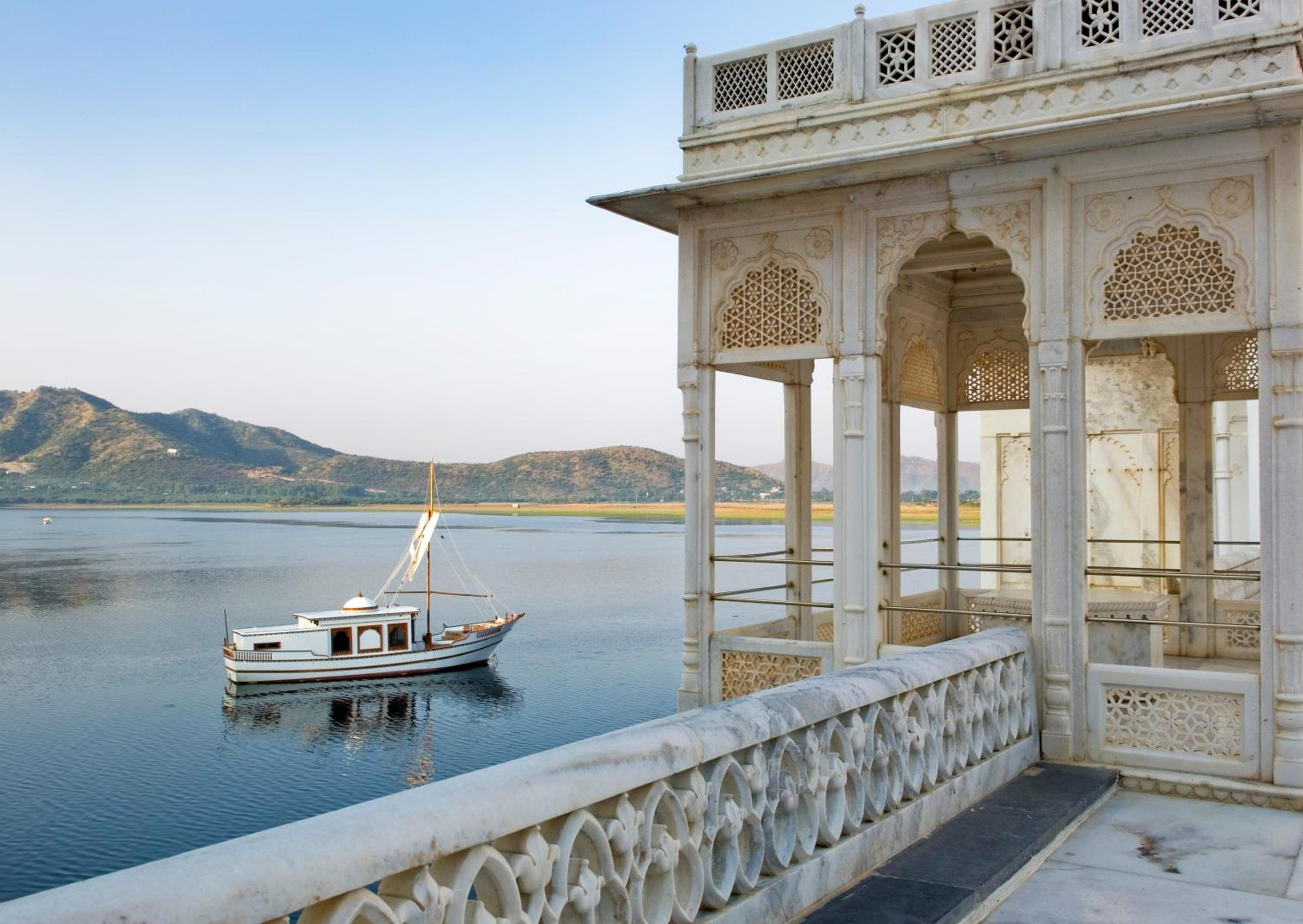 Palace Double Room with Lake View - Photo 4