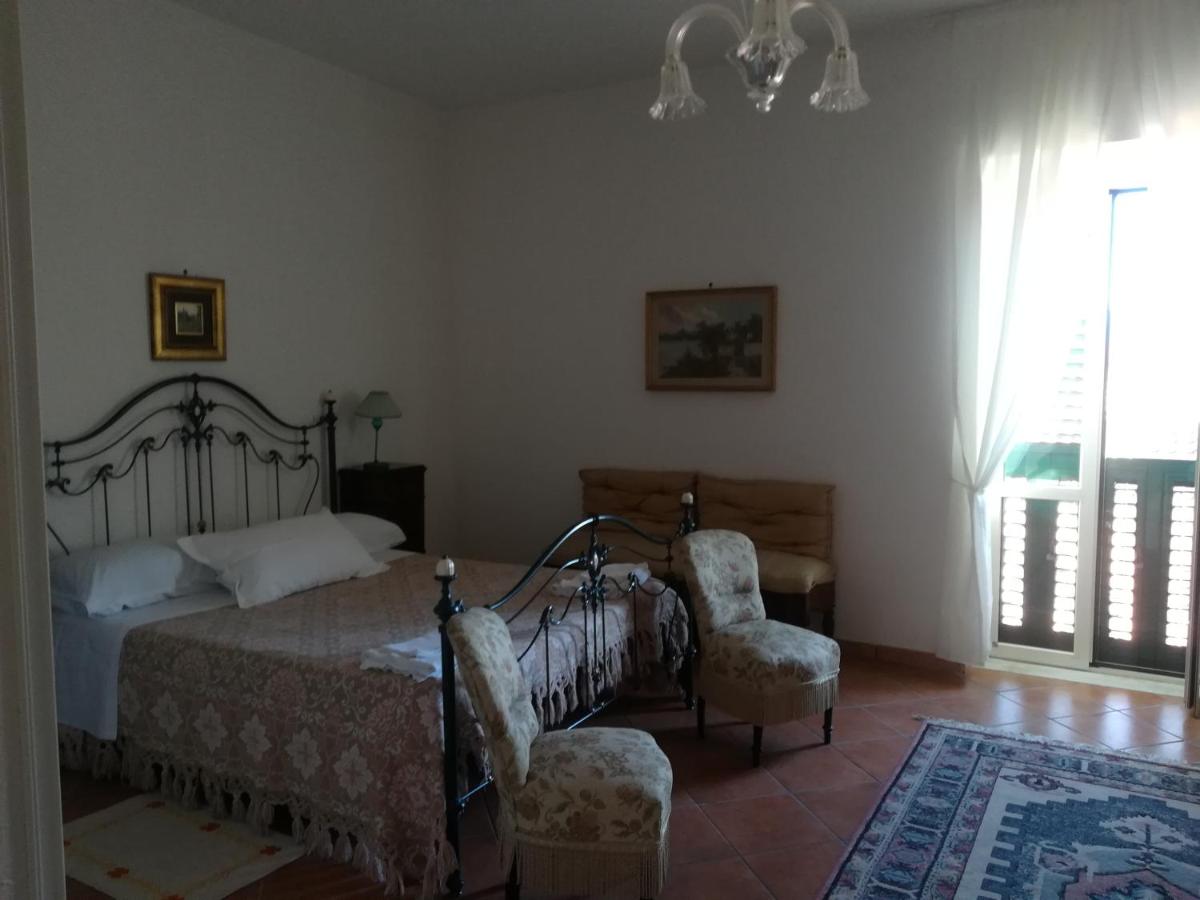 Quadruple Room with Private Bathroom photo 2