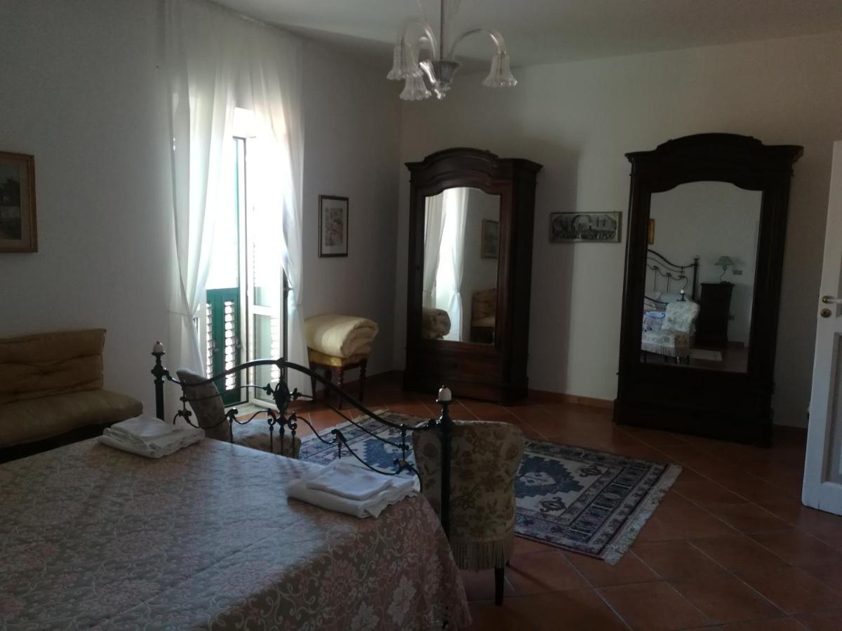 Quadruple Room with Private Bathroom photo 1