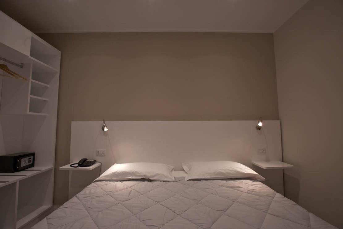 Twin Room photo 2