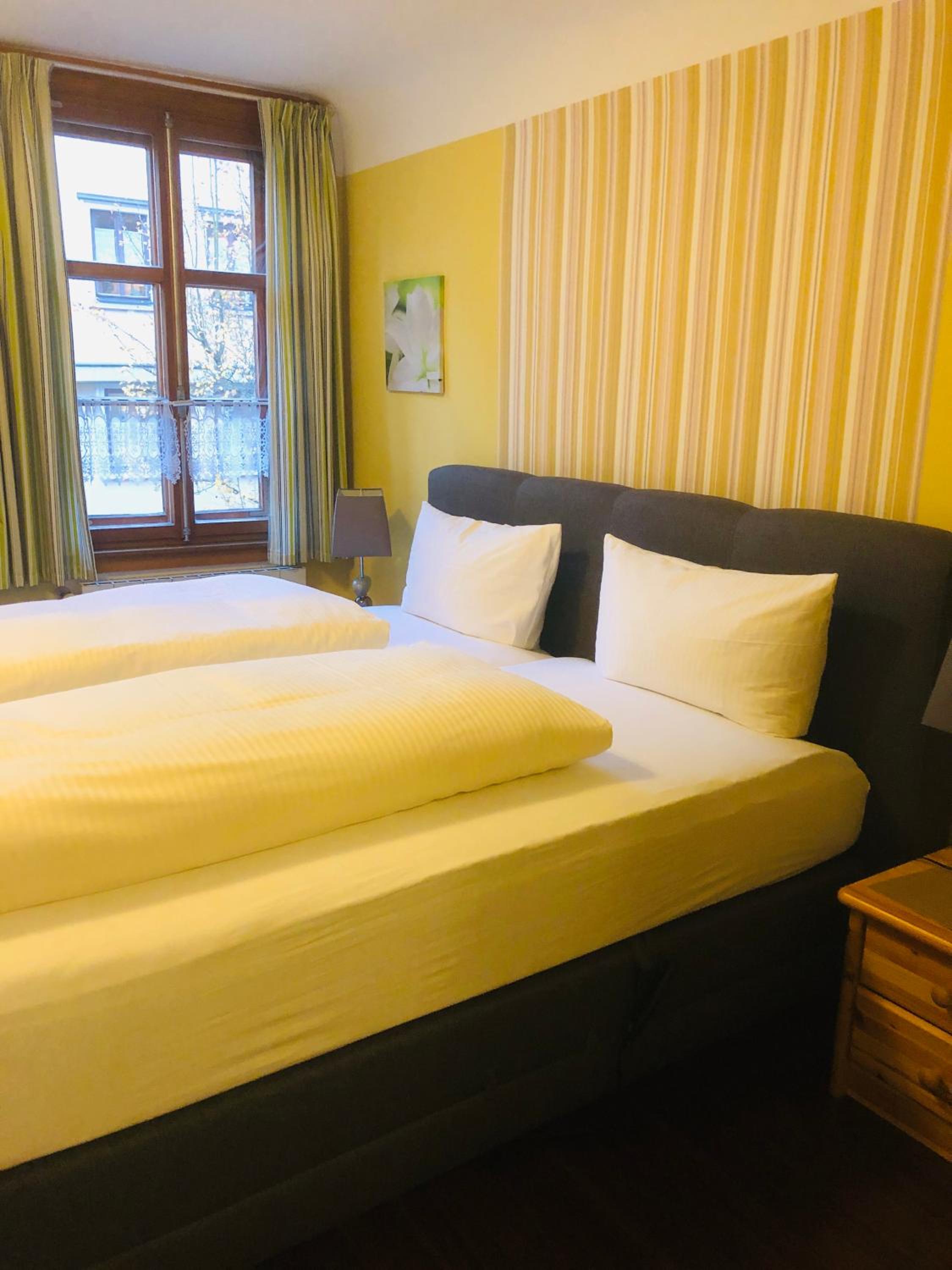 Double Room - Photo 7