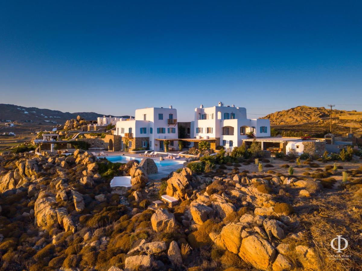 Villa with Sea View photo 2