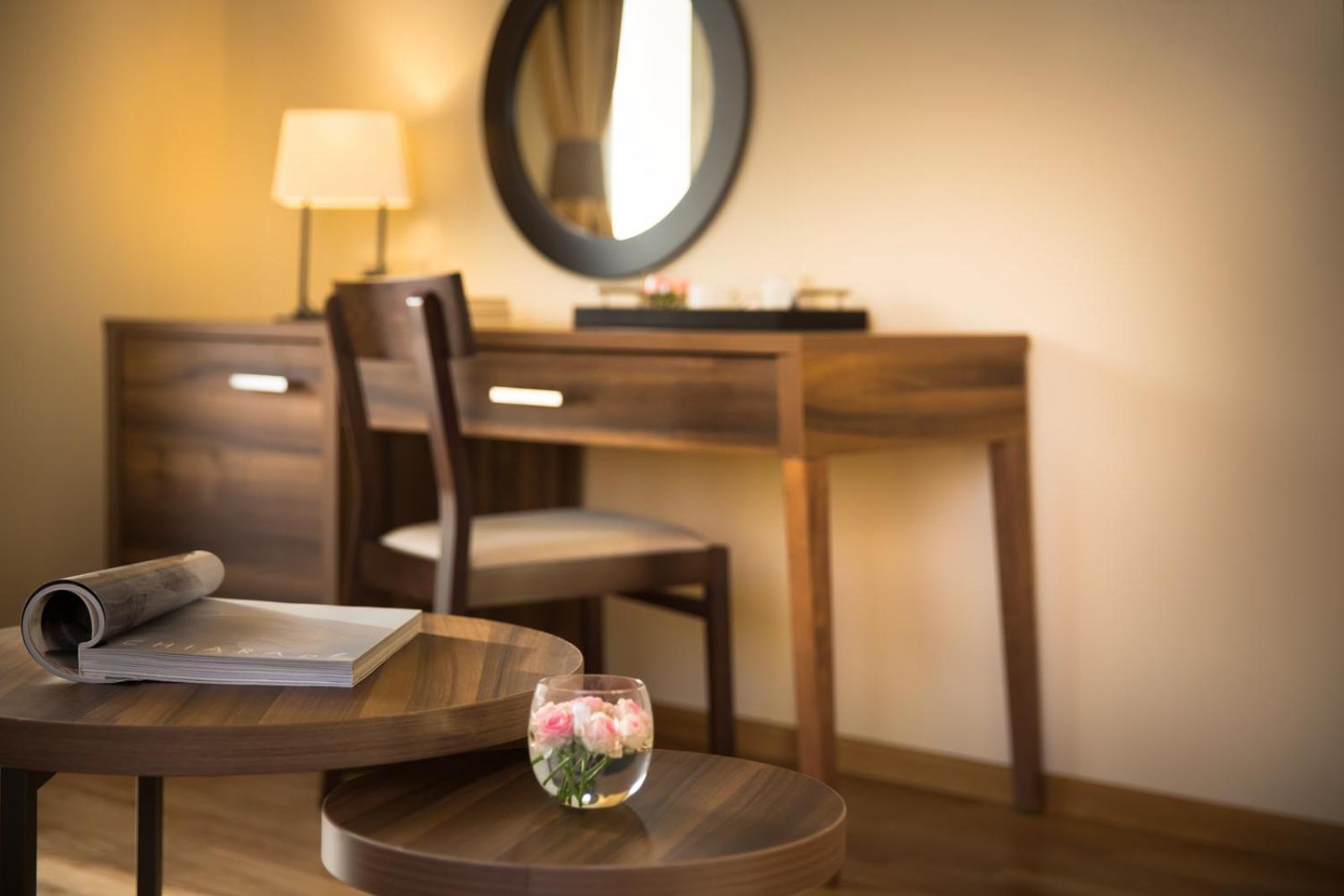 Suite with Sea View and Balcony - Photo 4