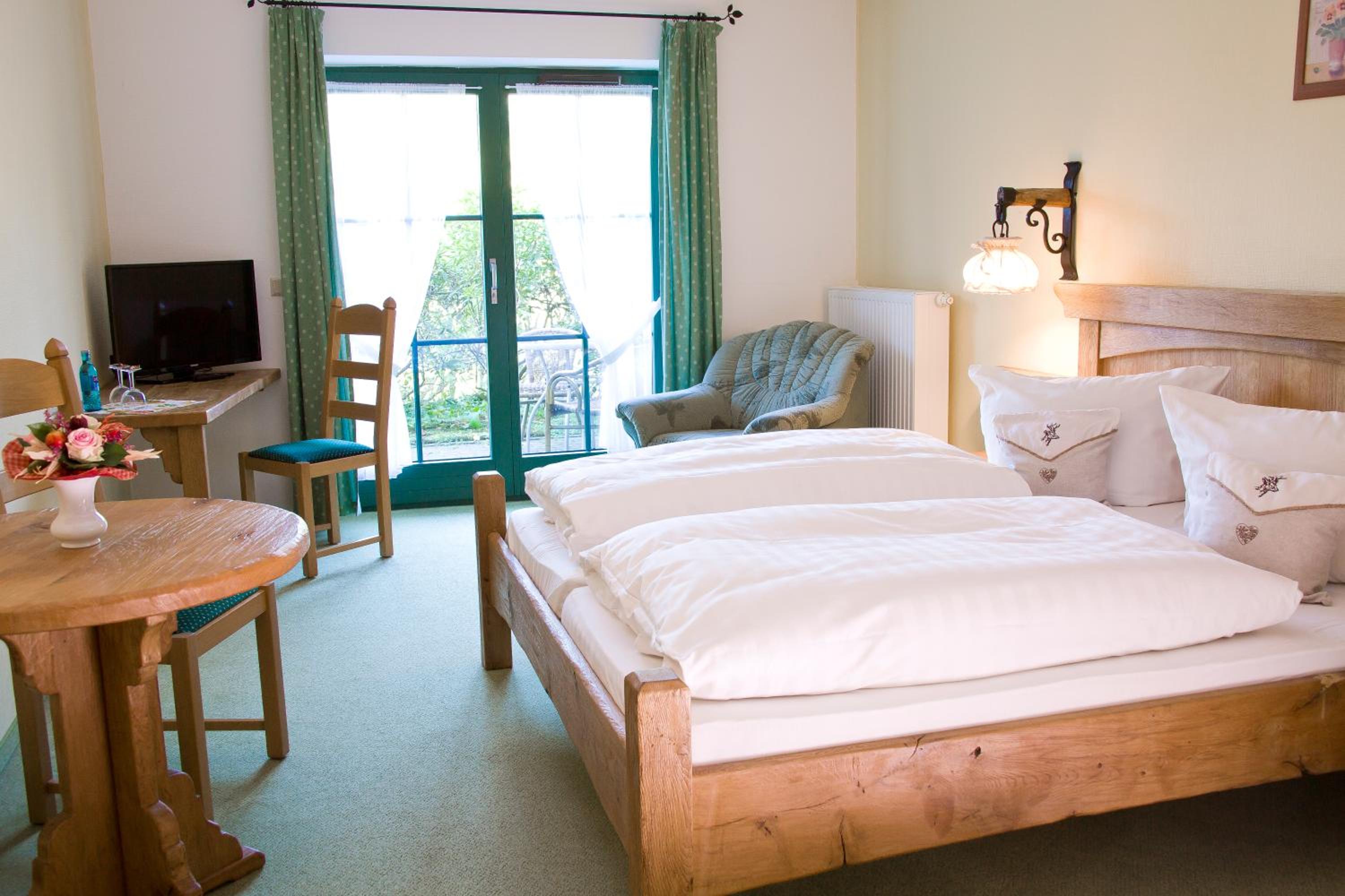 Double Room - Photo 3