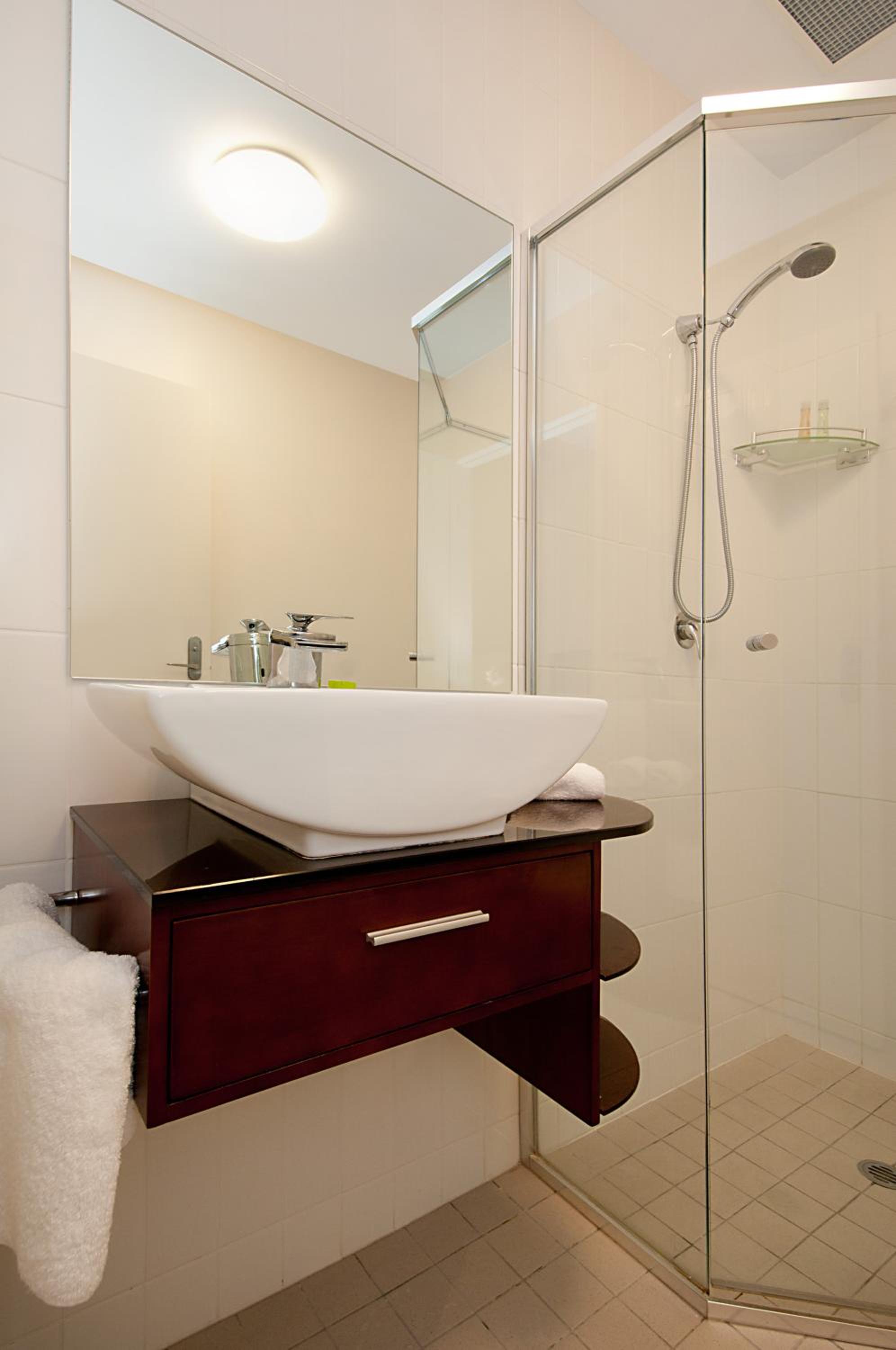 Premium Queen Room photo 2
