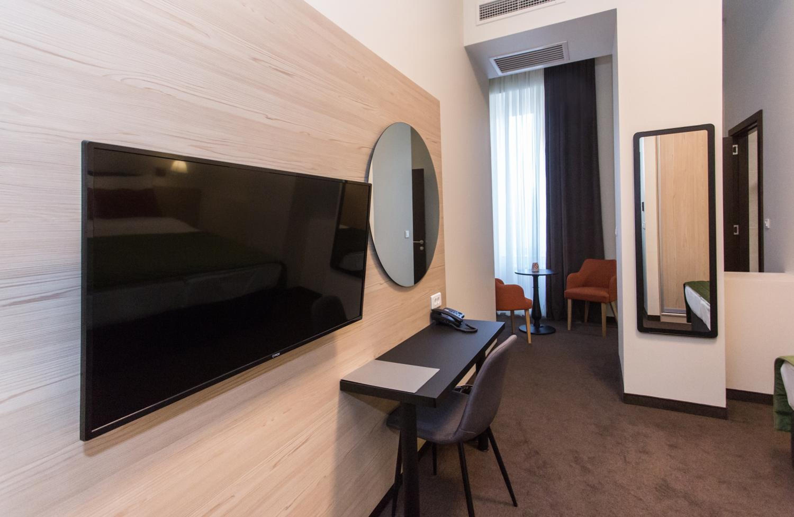 Double or Twin Room - Photo 5