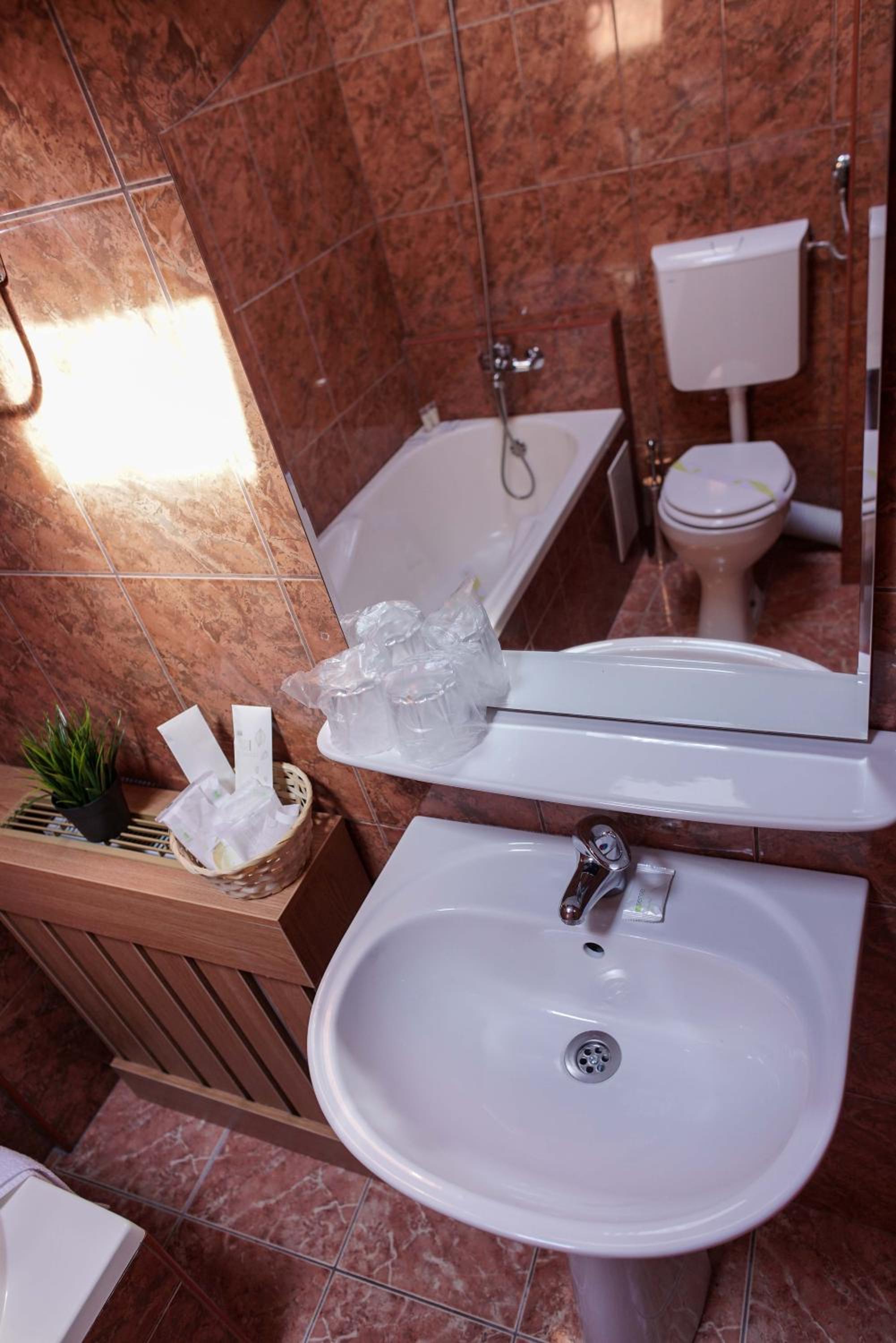 Family Suite - Photo 6
