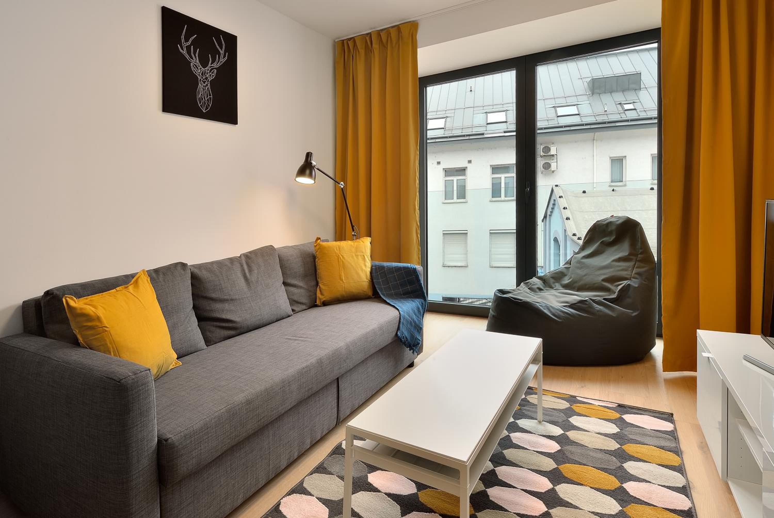 Economy Apartment - Photo 6