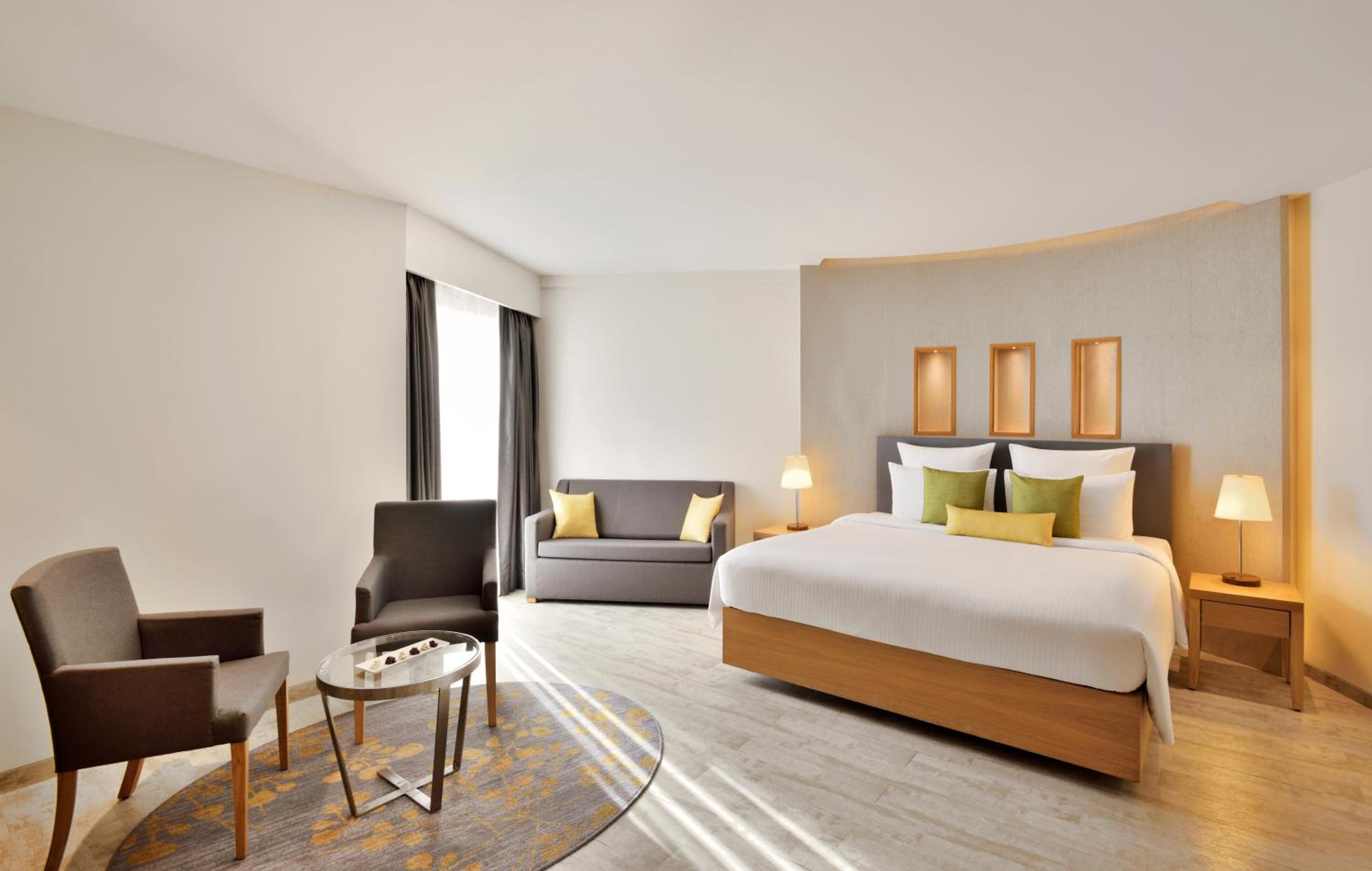 Executive Room with Bathtub with 20% discount on Food and Beverage - Photo 1