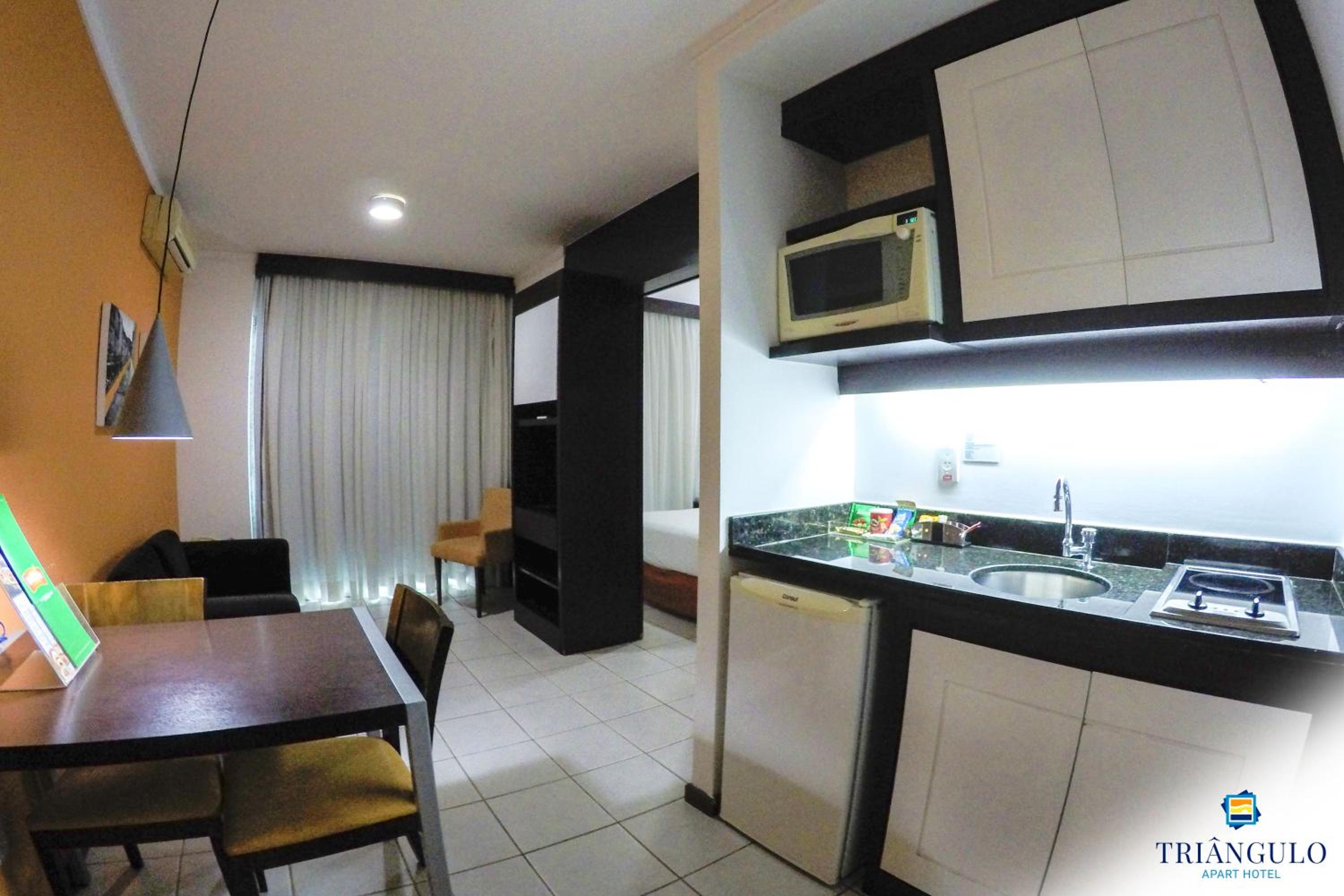 Executive Suite - Photo 2