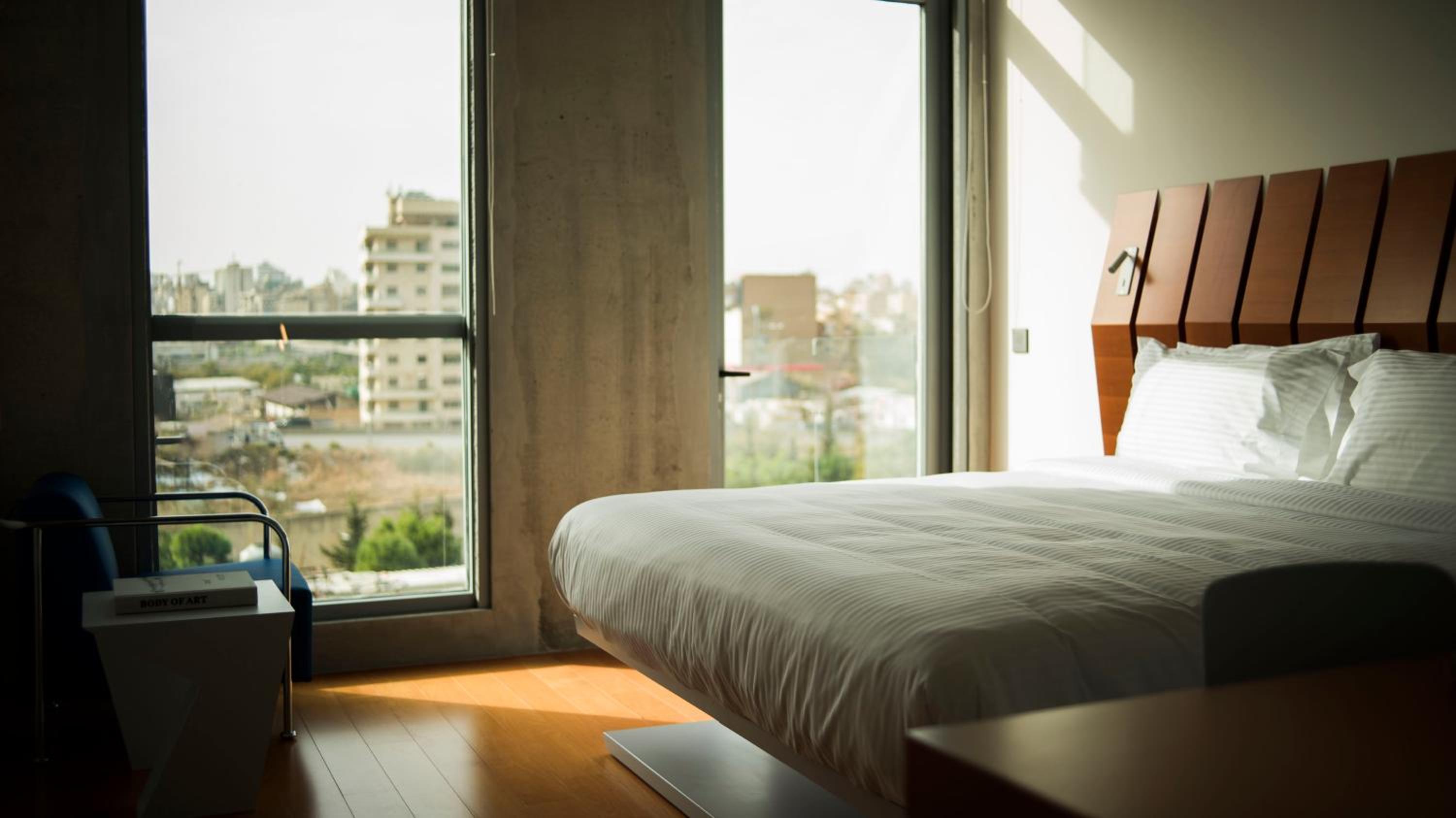 Deluxe King Room - Photo 6