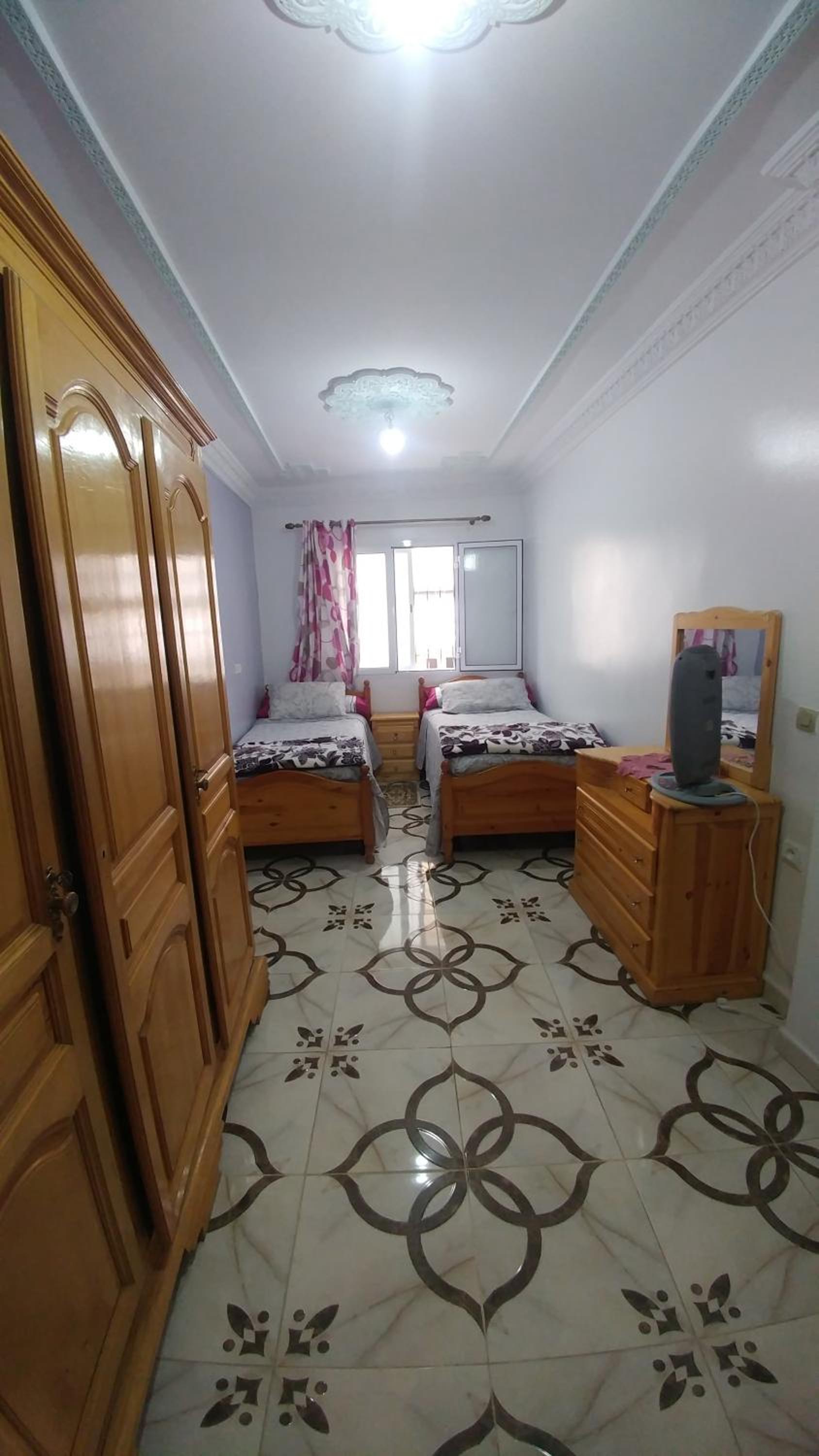 Standard Twin Room with Shared Bathroom
