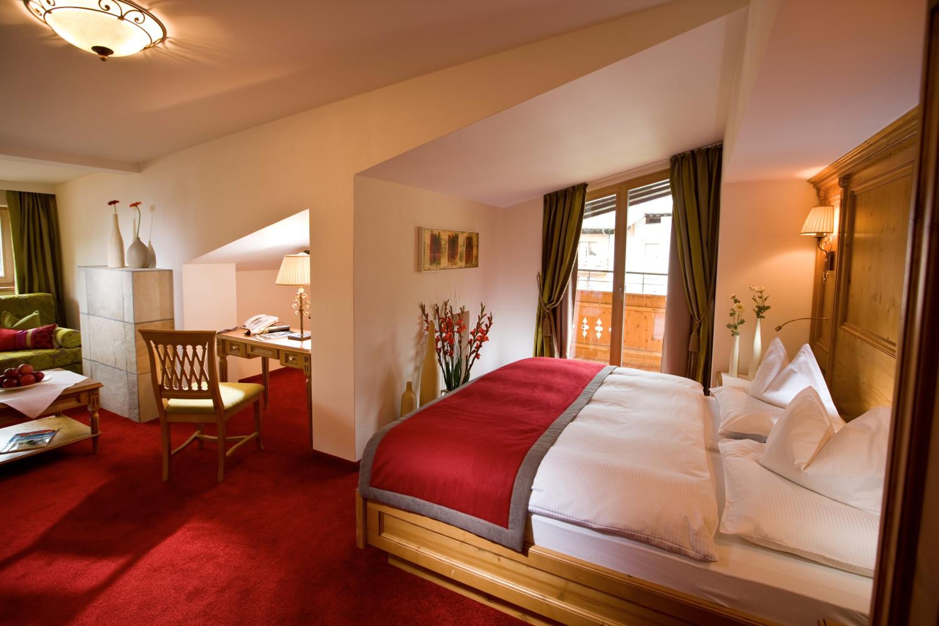 Junior Suite with Balcony photo 3