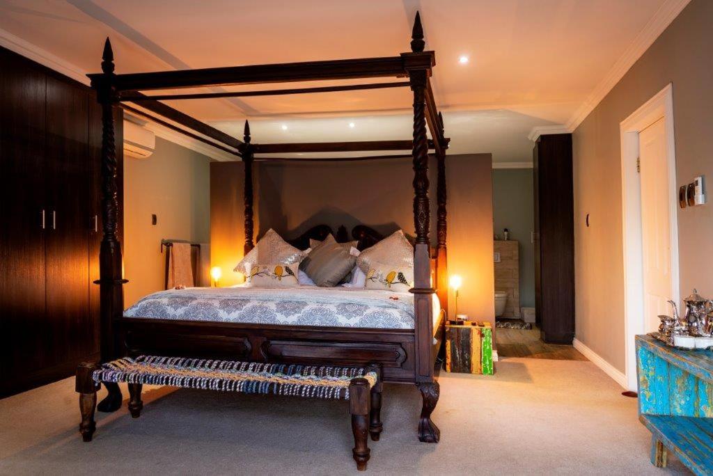 Deluxe King Room - Photo 6