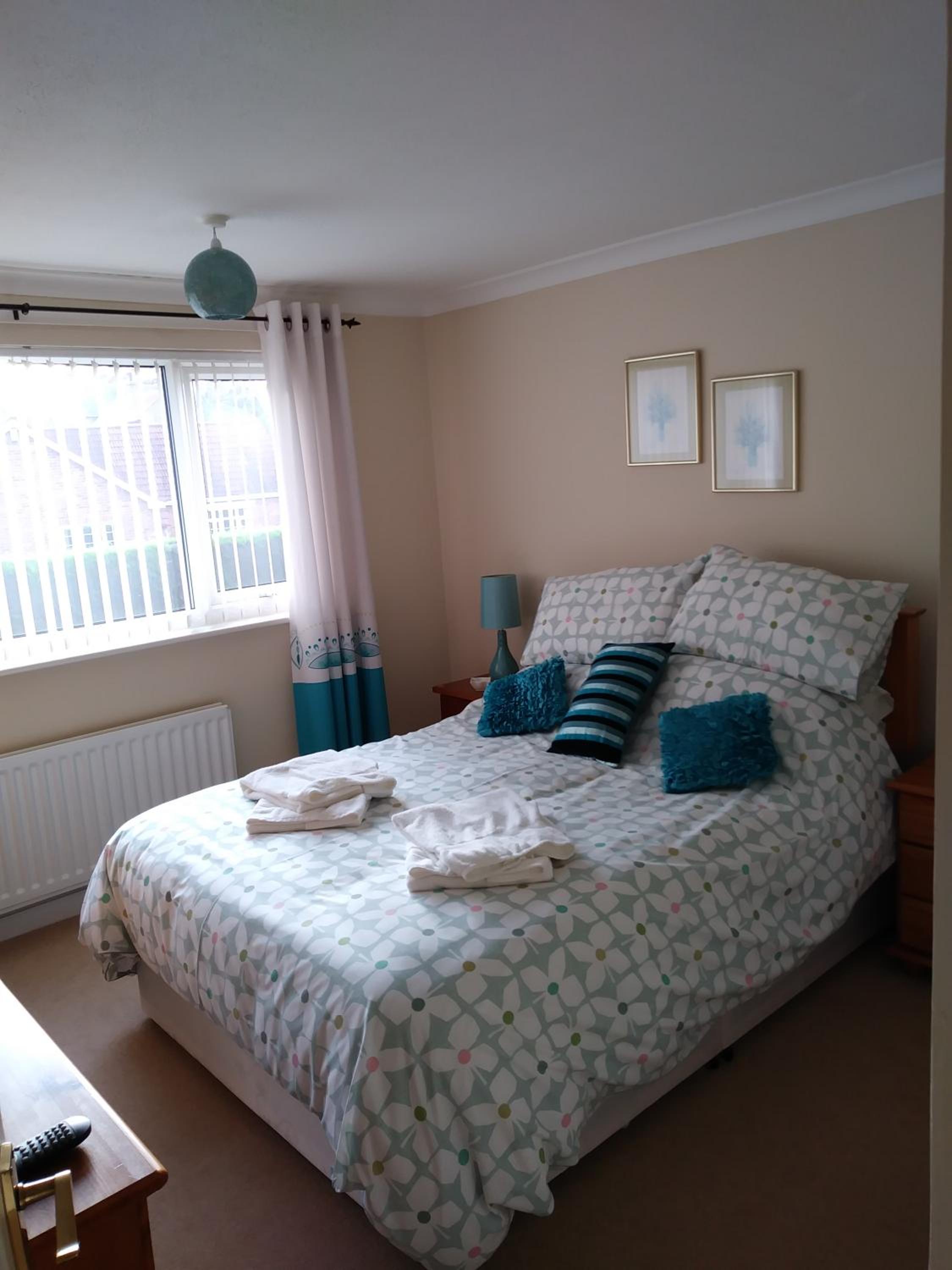 Double or Twin Room with Private Bathroom - Photo 7
