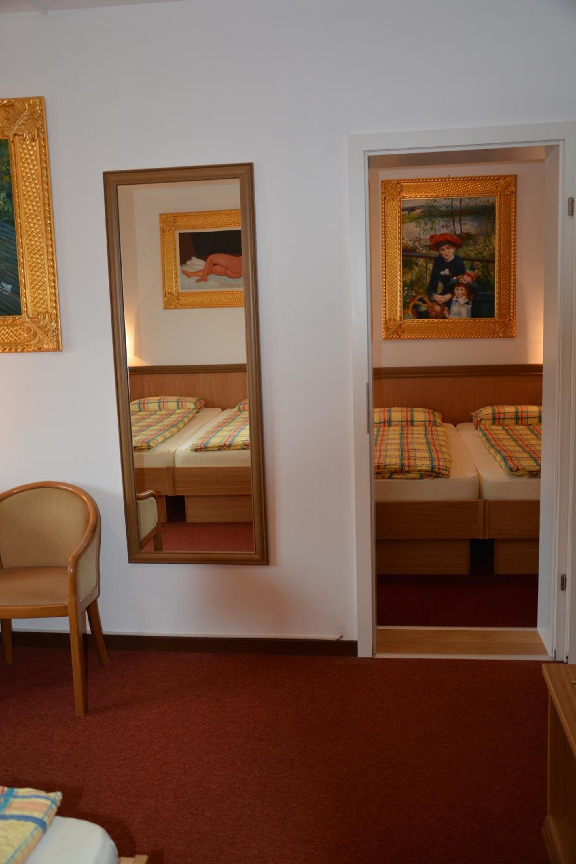 Double or Twin Room photo 1
