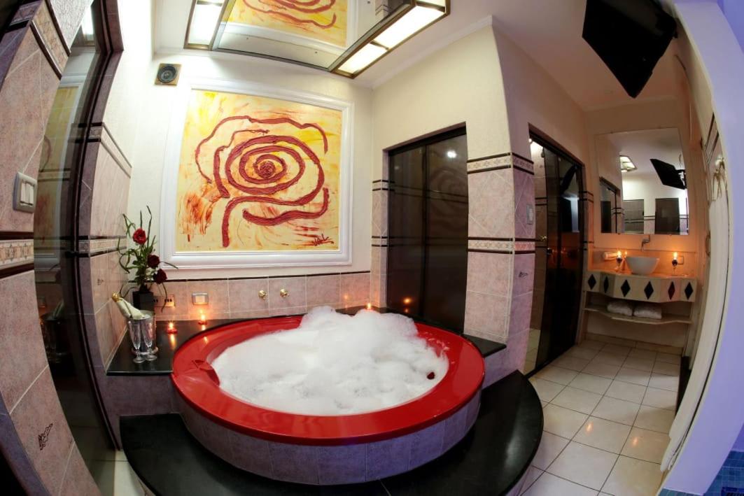 Suite with Private Pool photo 2