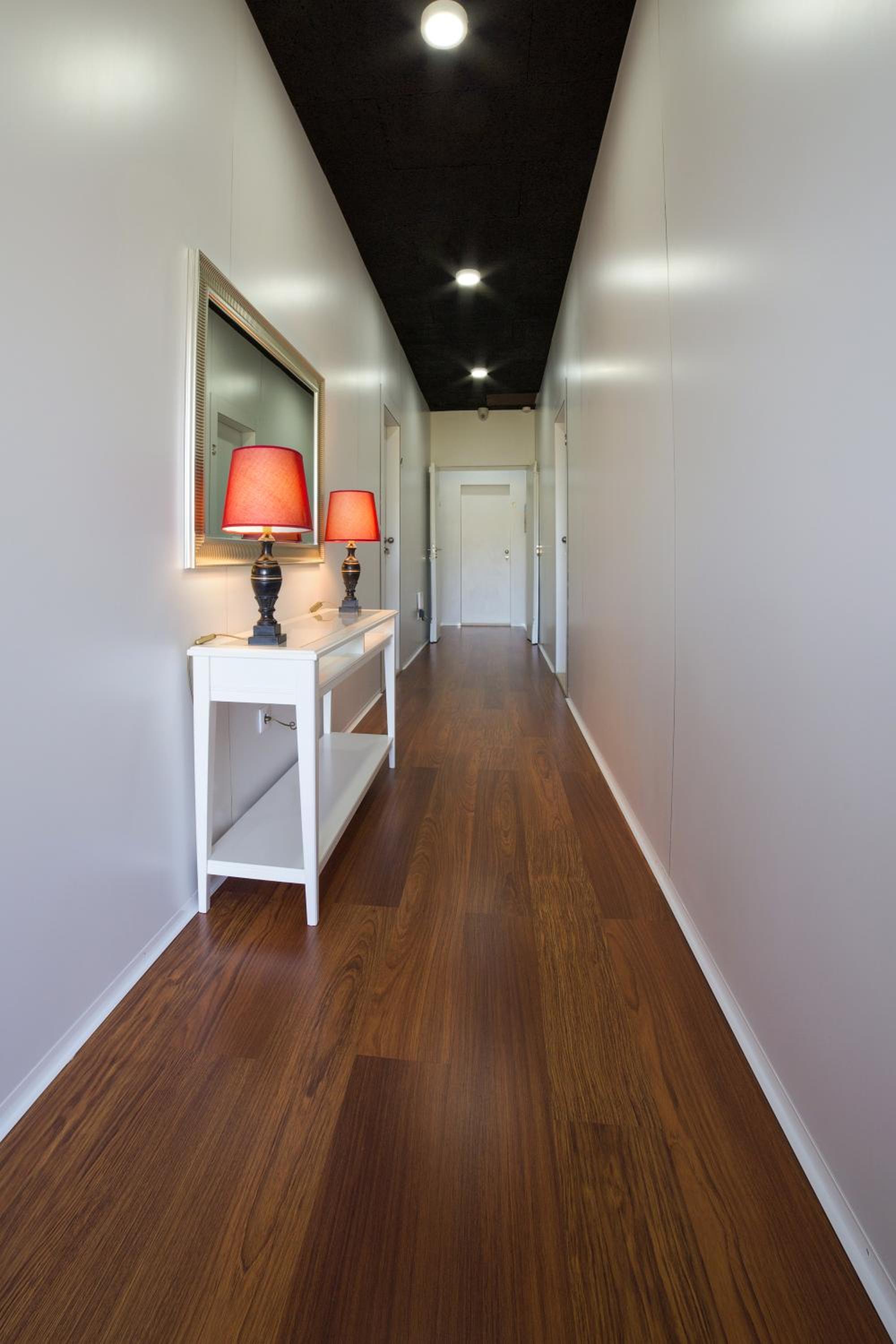 Double Room with Private Bathroom - Photo 9