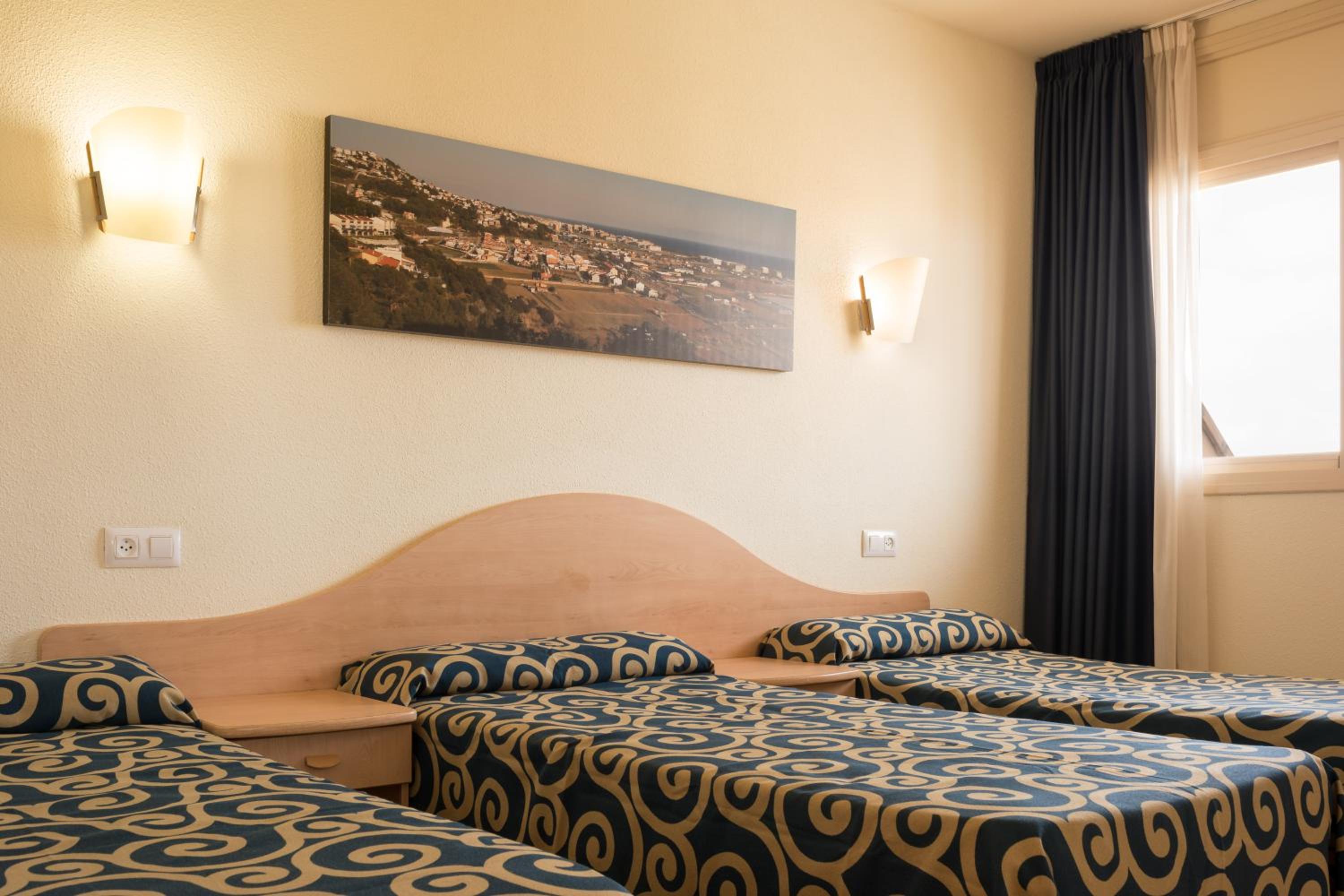 Family Suite (2 Adults + 2 Children) - Photo 8