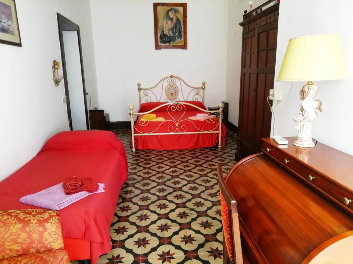 Standard Triple Room with Sea View photo 2