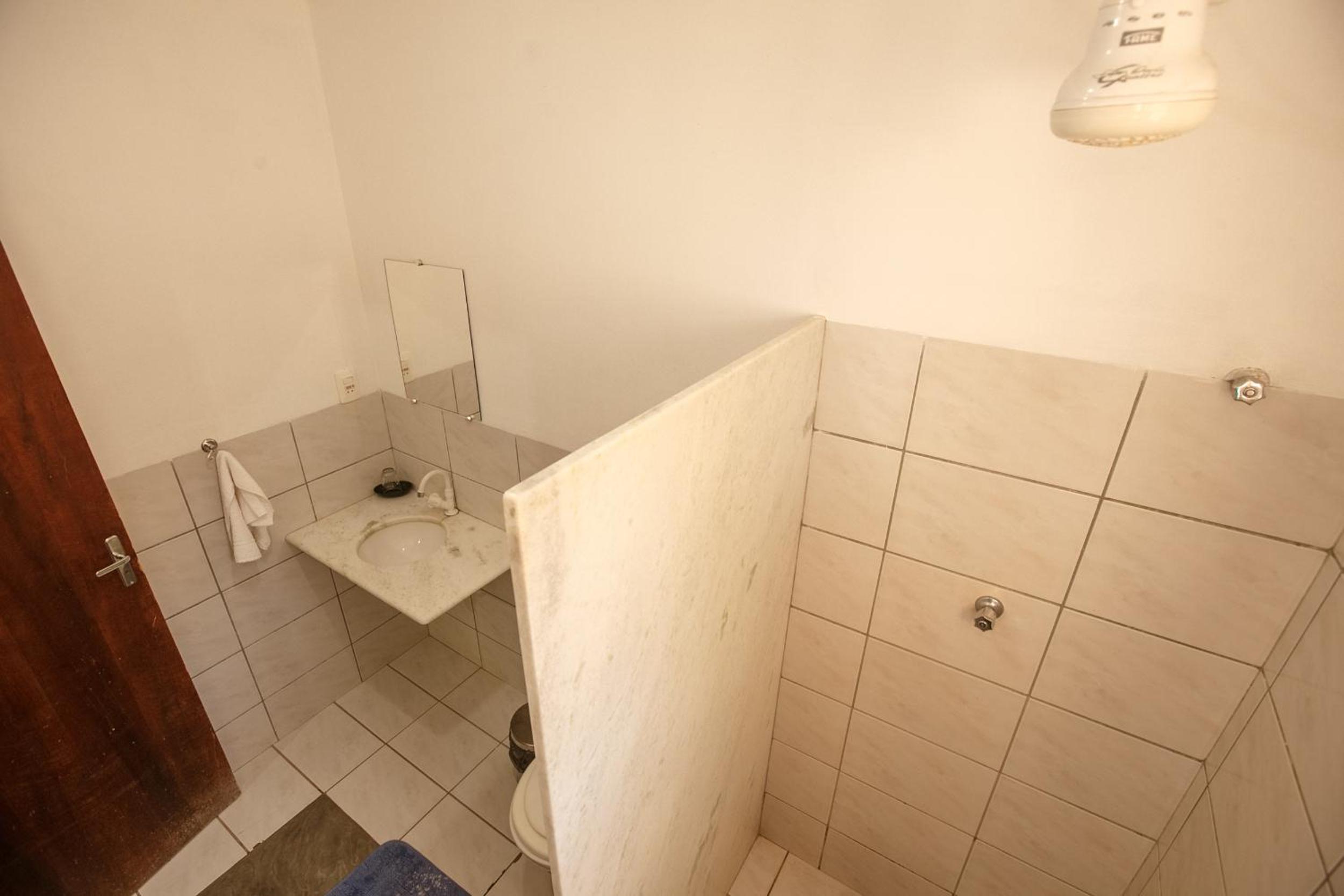 Double Room - Photo 6