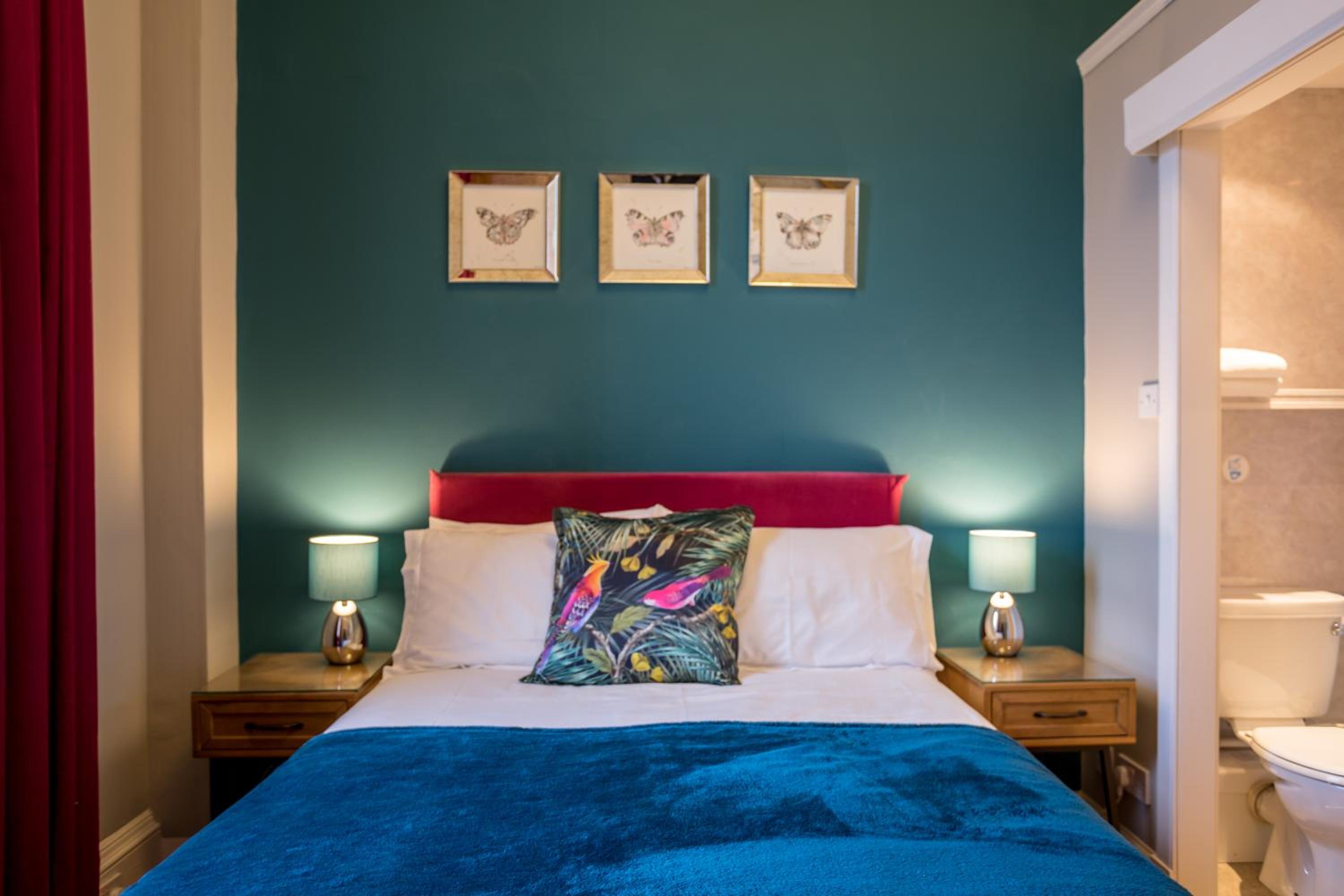 Double Room with Private Bathroom