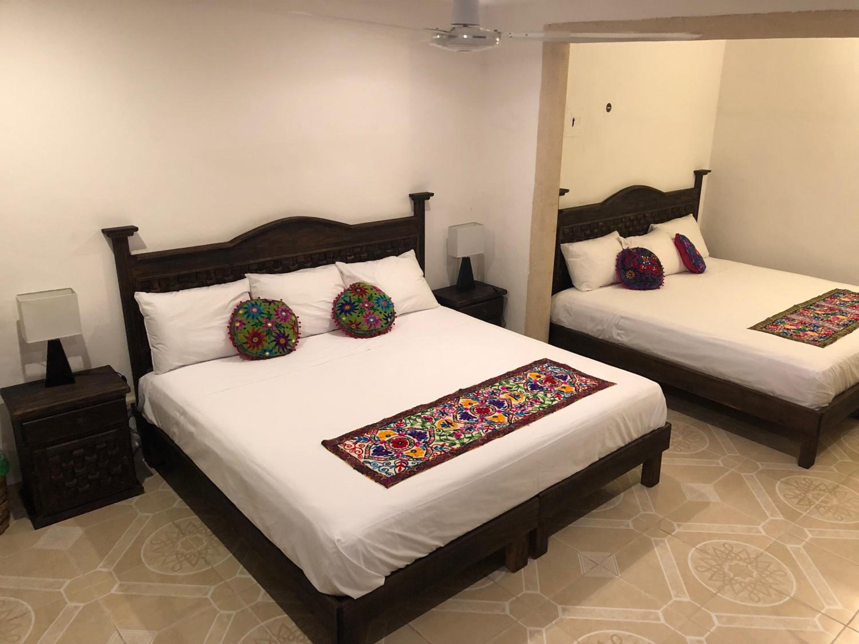Twin Room with Pool View photo 2