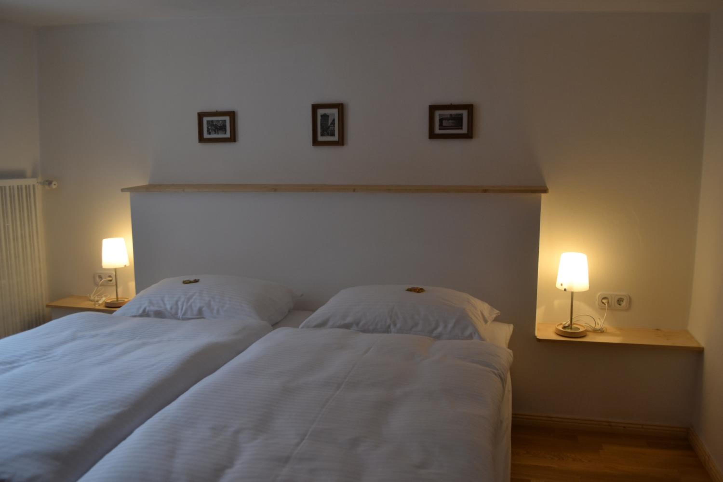 Standard Double Room - Photo 7