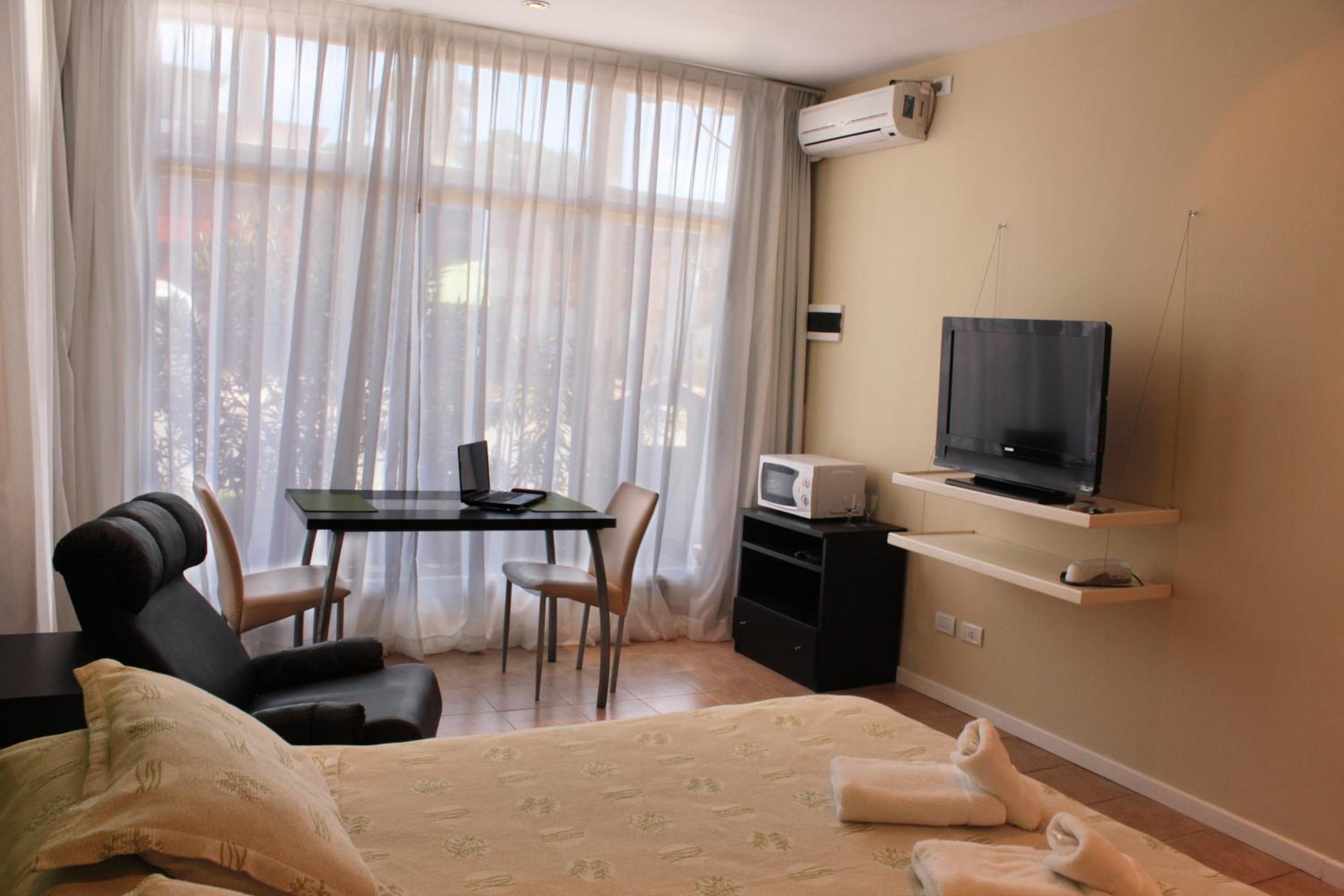 Large Double Room photo 1
