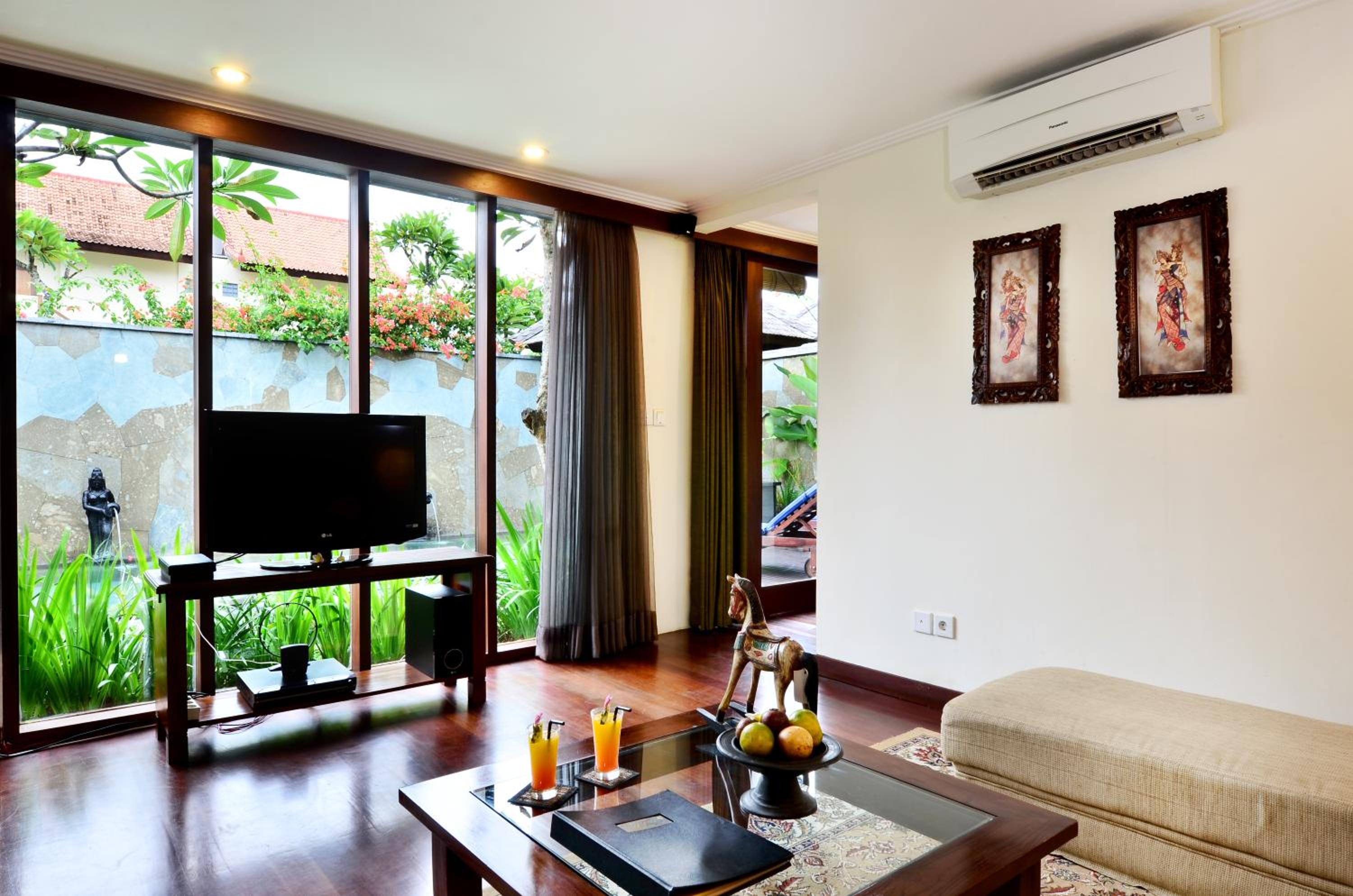 Special Offer - Honeymoon Package at One-Bedroom Villa with Private Pool - Photo 3