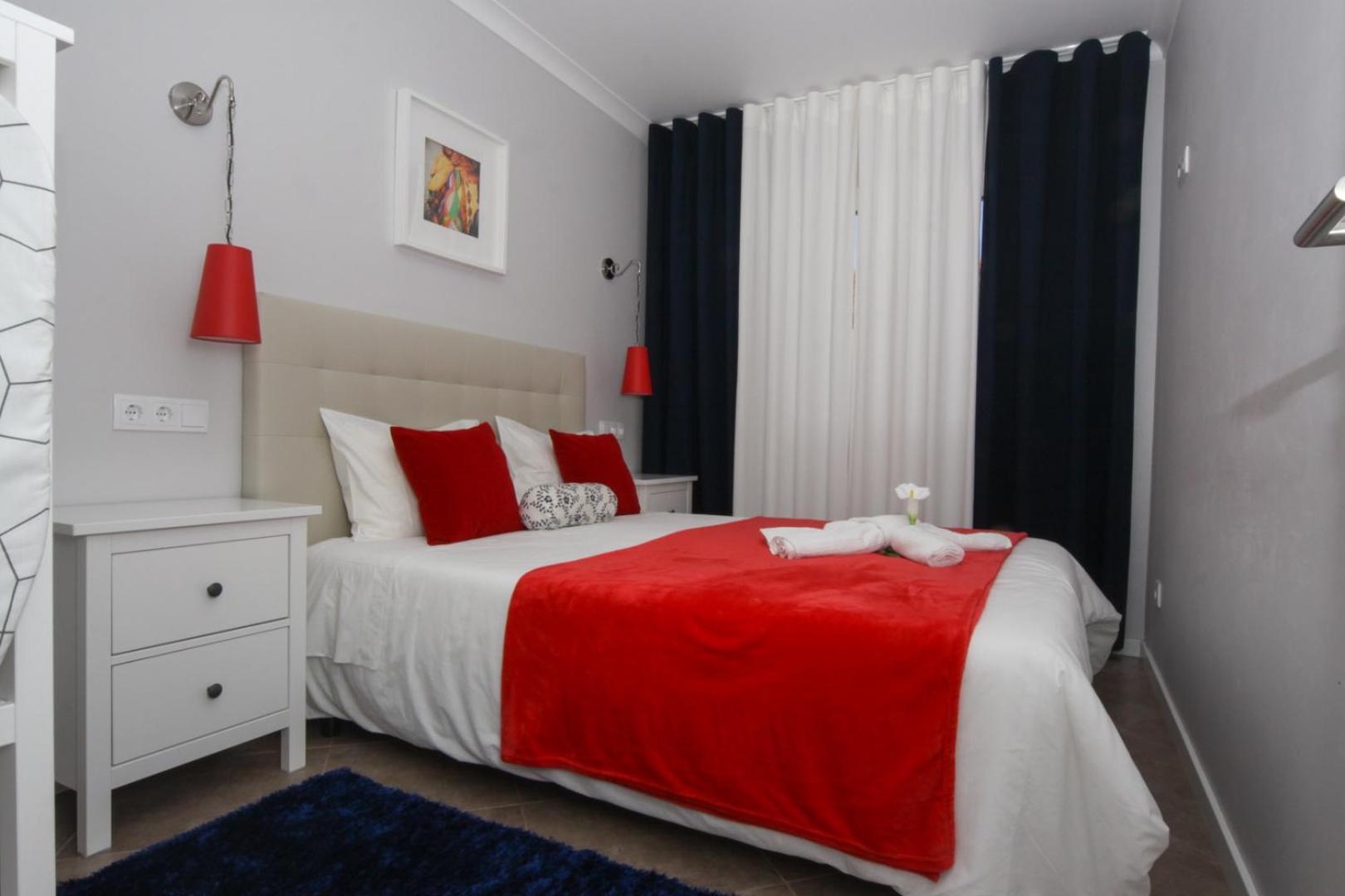 Two-Bedroom Apartment - Photo 11