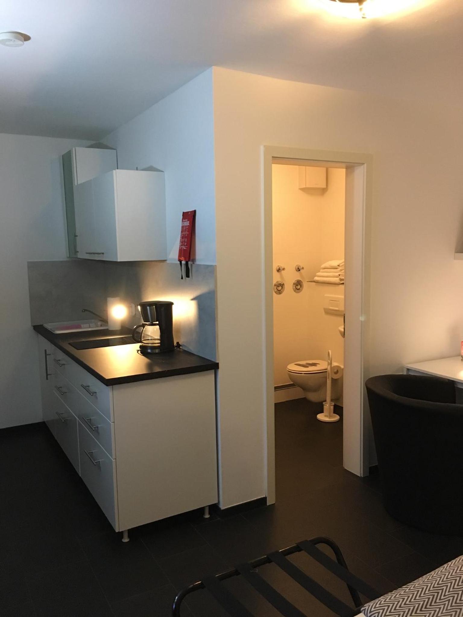 Studio Apartment photo 3