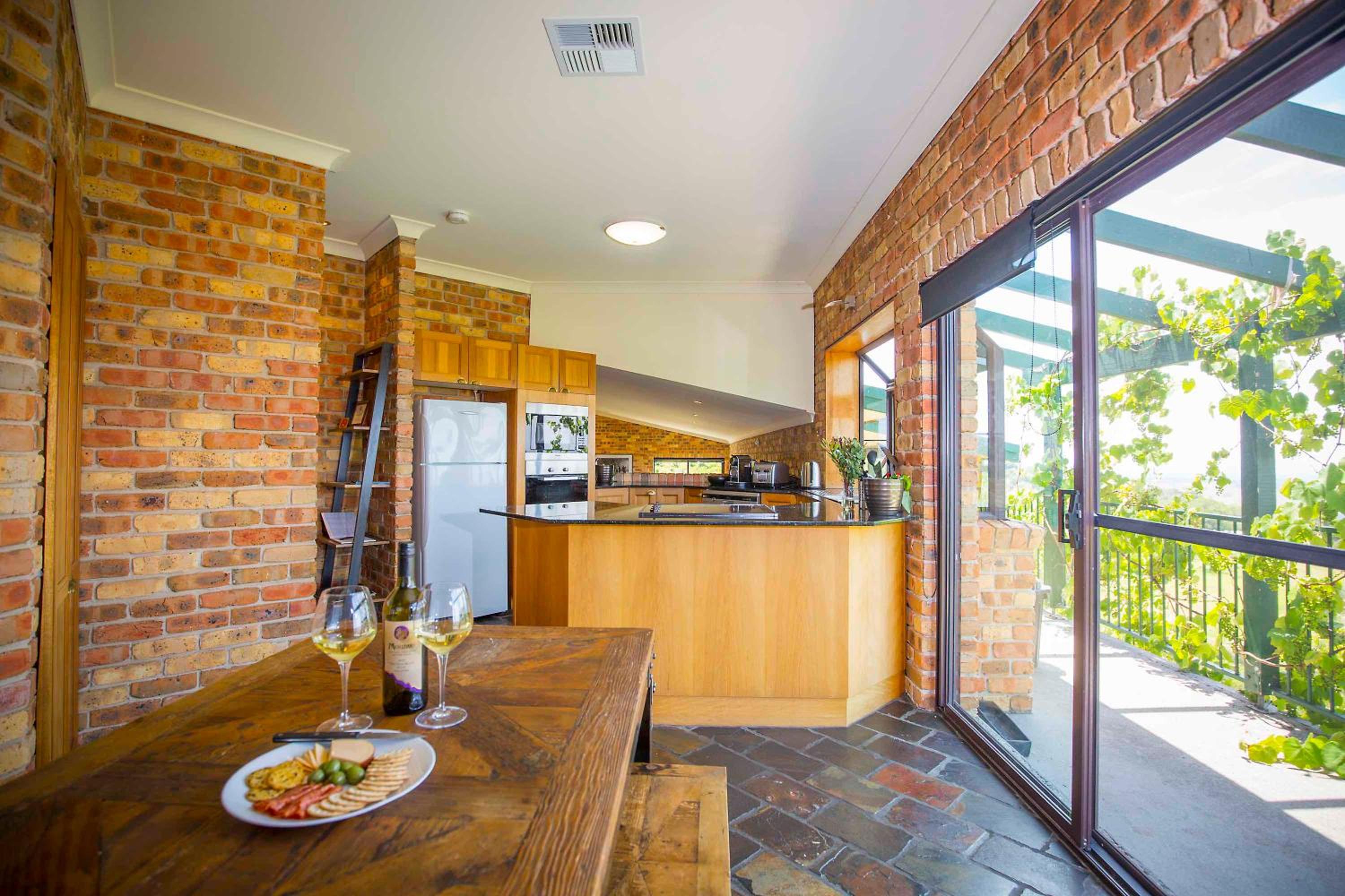 Four-Bedroom Vacation Home photo 3