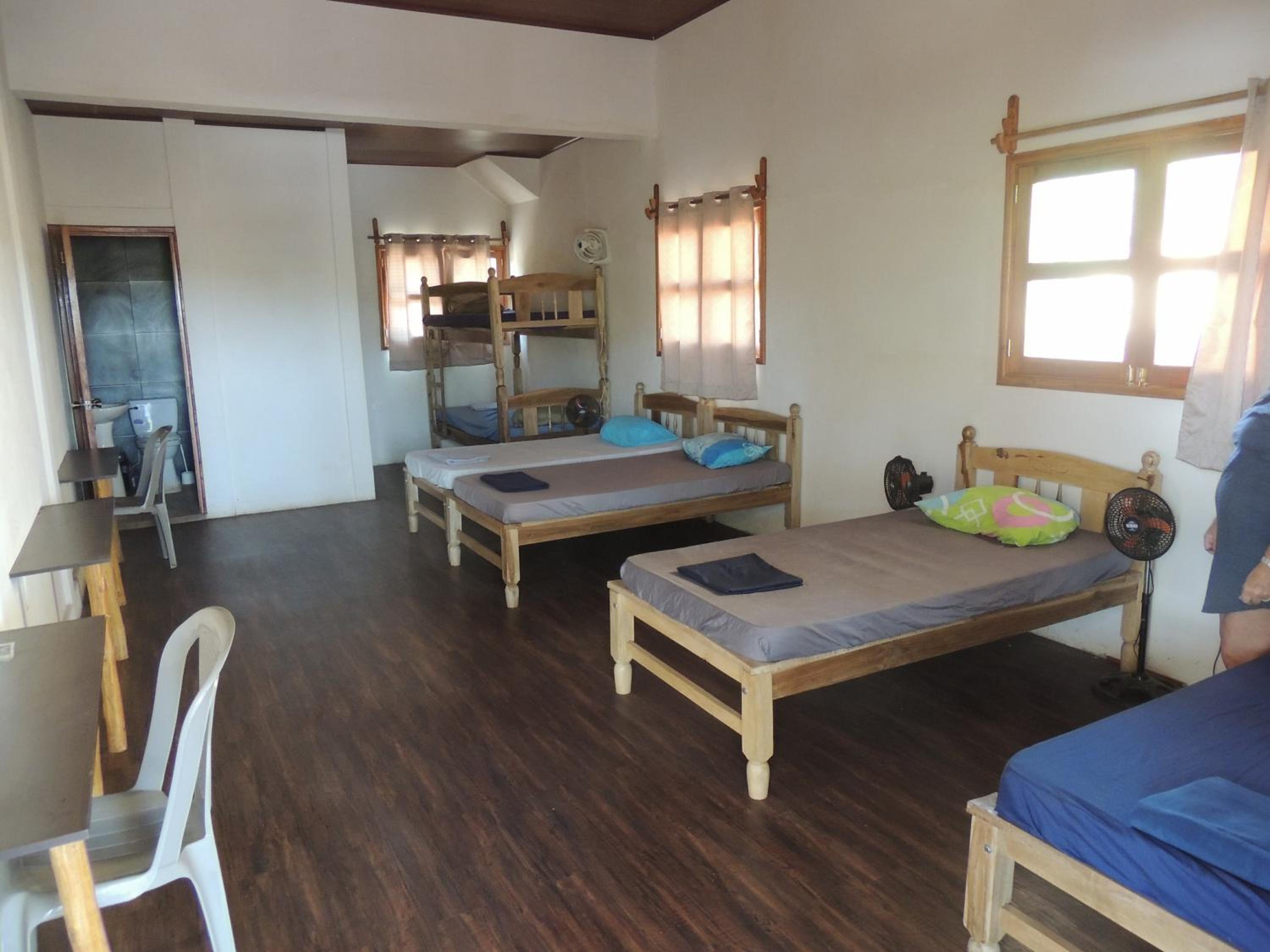 Bed in 6-Bed Dormitory Room photo 2