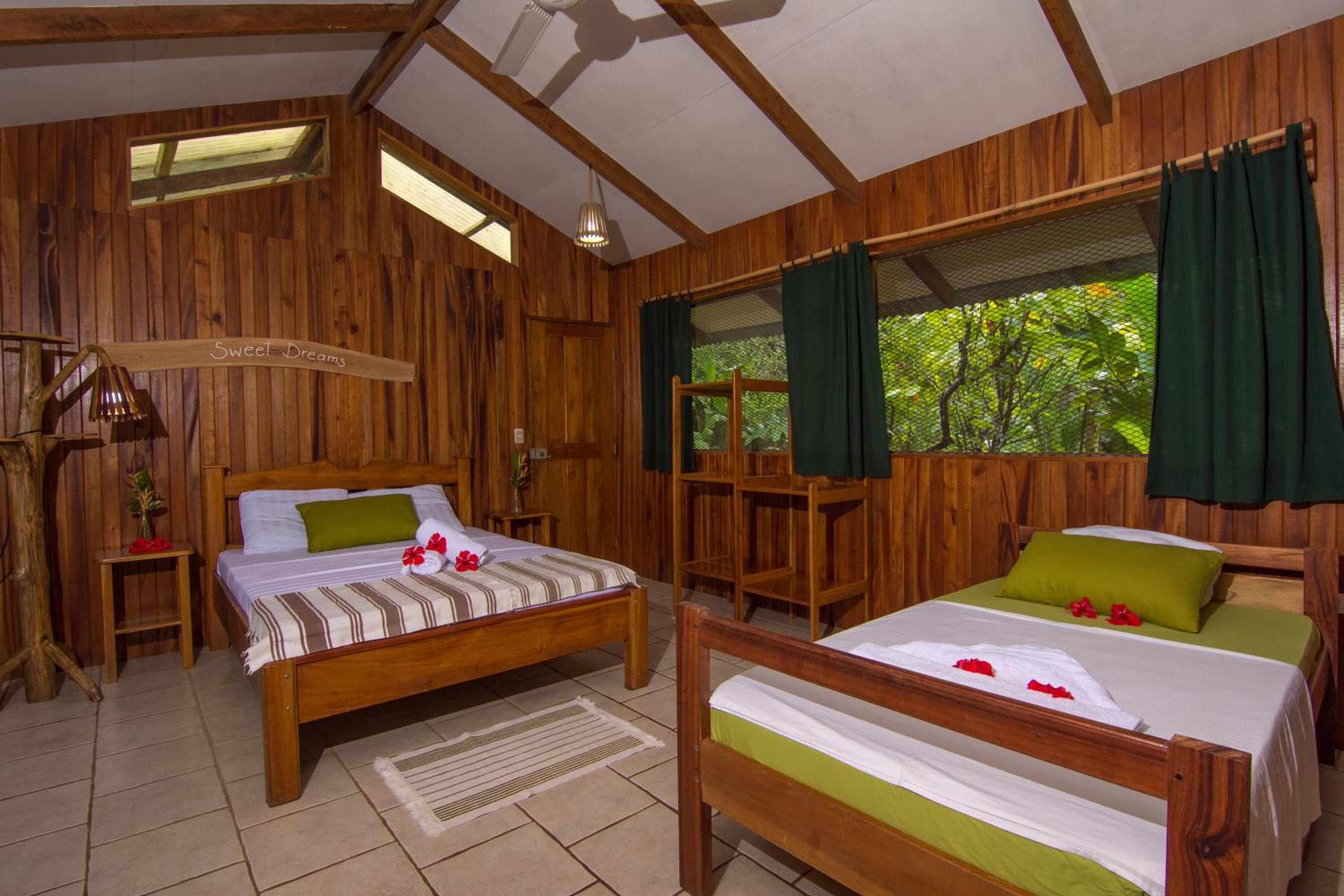 Bungalow photo 1