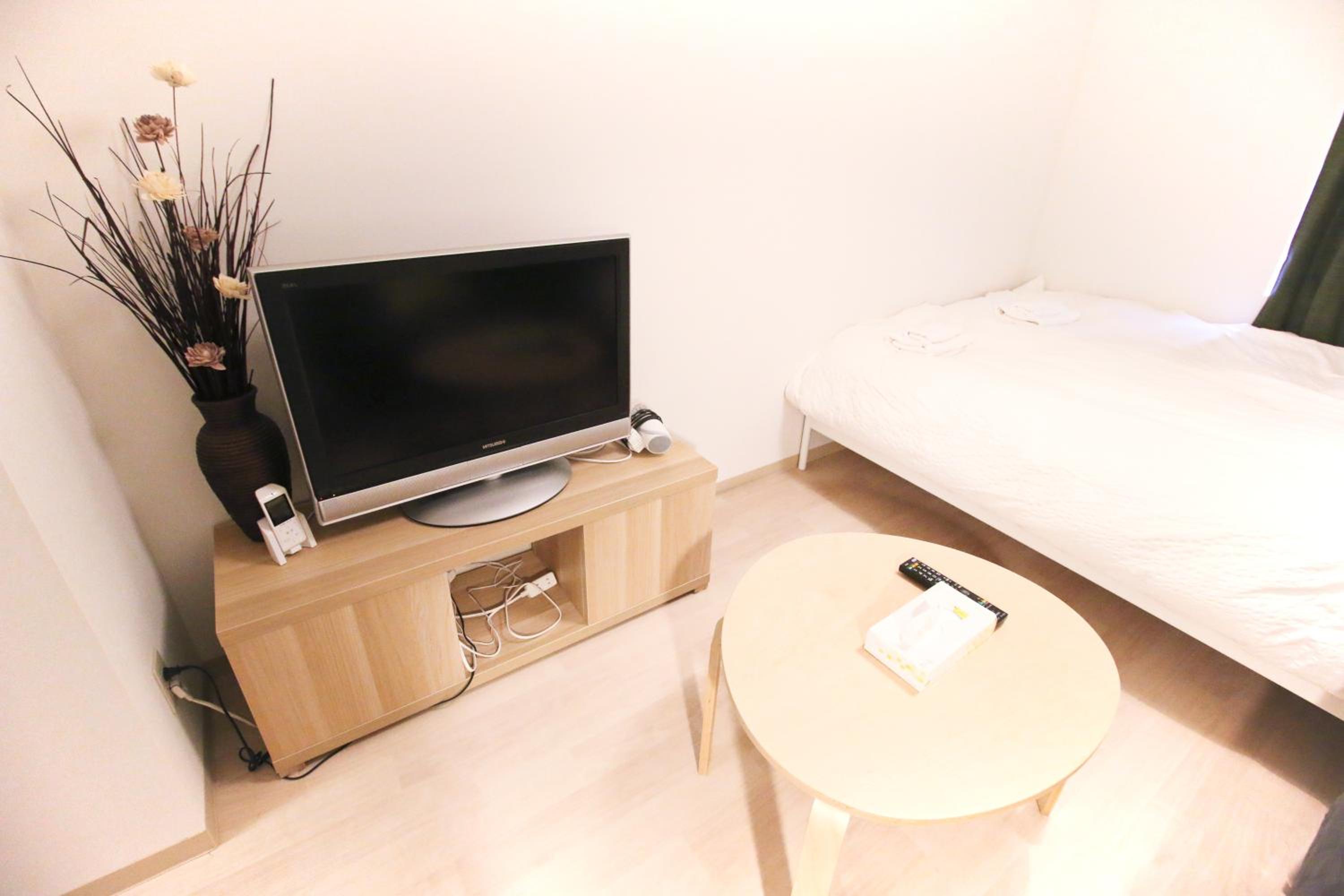 One-Bedroom Apartment photo 3